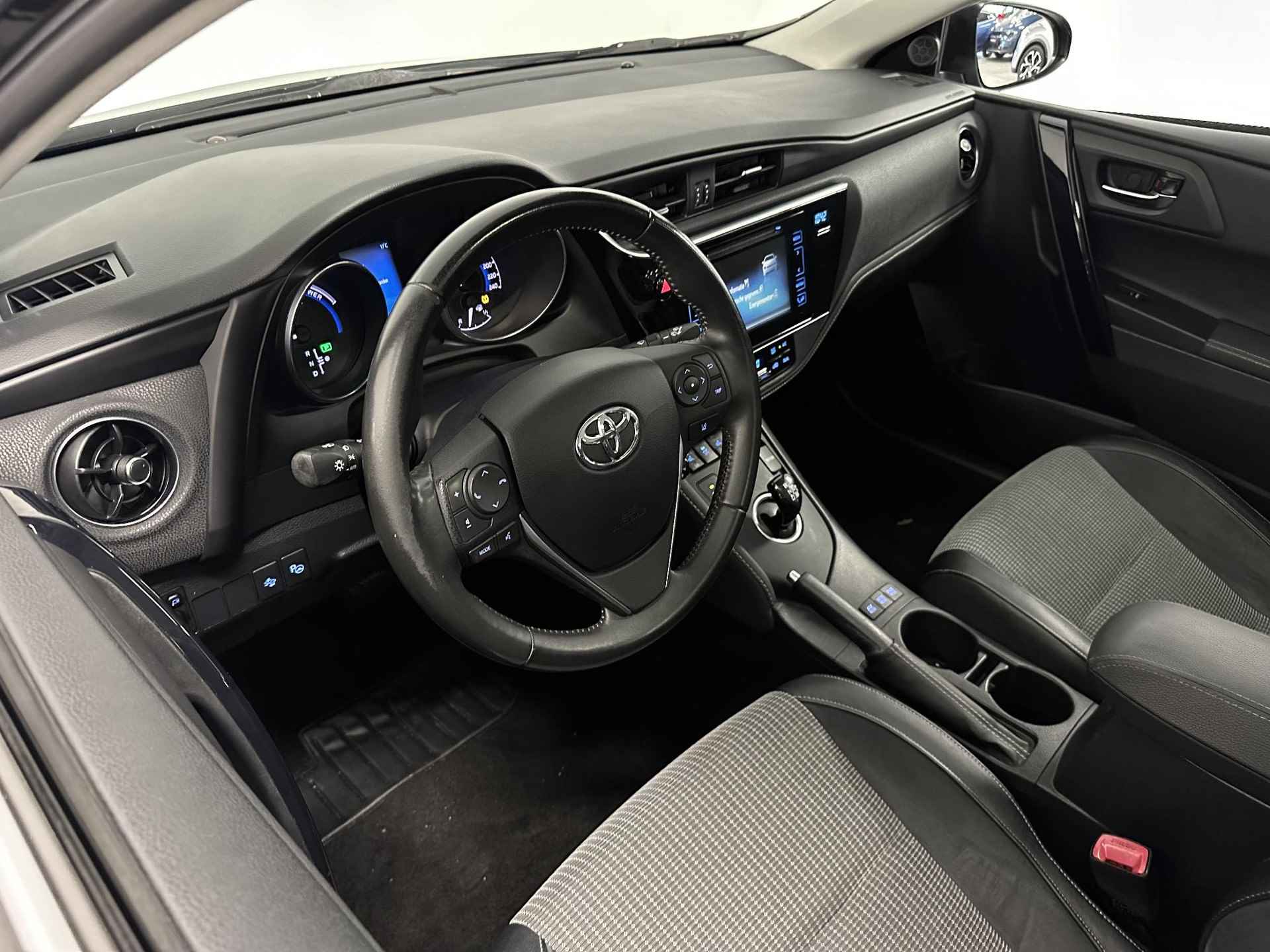 Toyota Auris 1.8 Hybrid Lease Pro | Panoramadak | Stoelverwarming | LED - 21/29