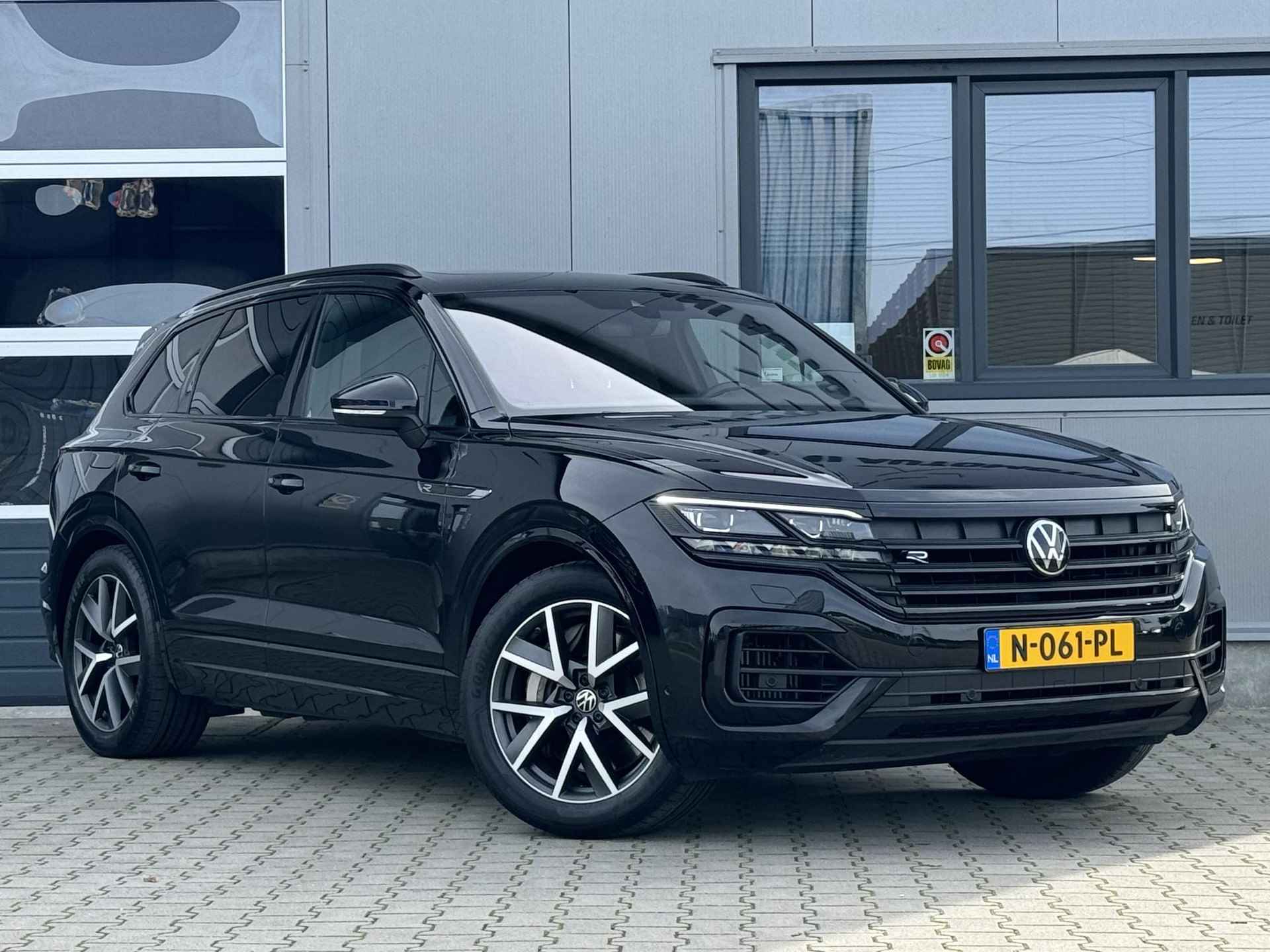 Volkswagen Touareg 3.0 TSi V6 4MOTION R - 462 PK - Panorama - Trekhaak - Matrix Led - R line - Luchtvering - 7/41