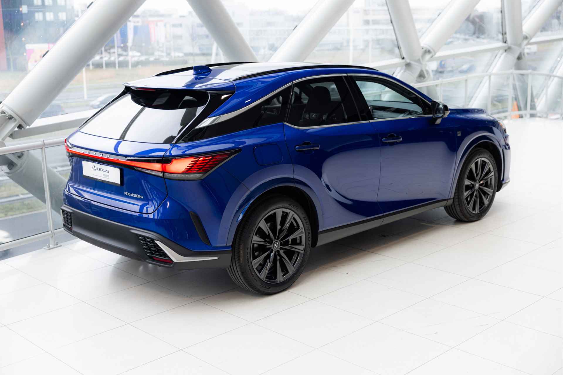 Lexus RX 450h+ Plug-in Hybrid F Sport Design Limited | Stoelverwarming & koeling | Apple Carplay | Stoelgeheugen | - 3/69