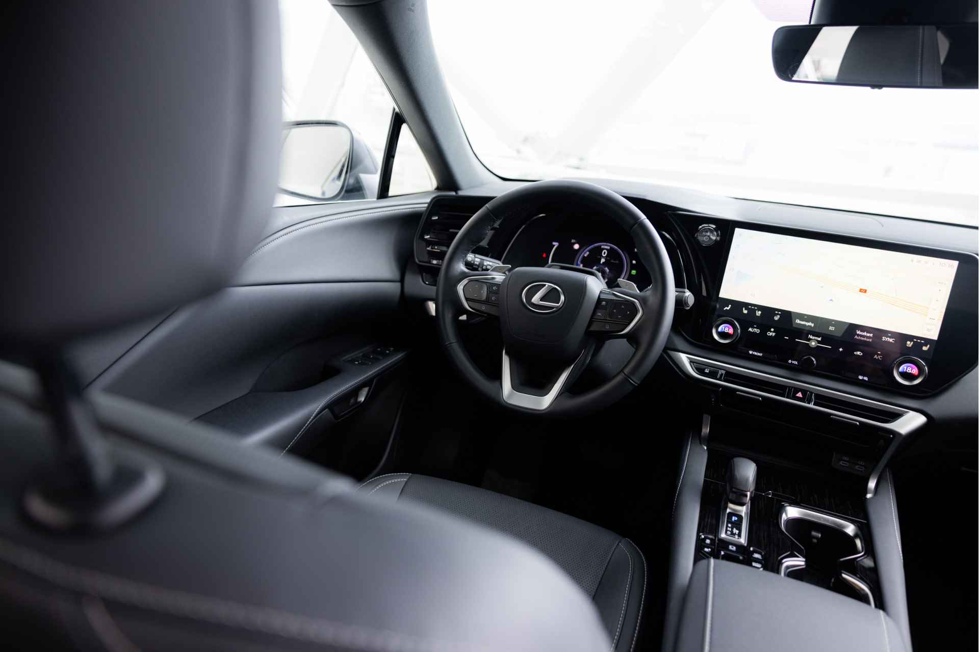 Lexus RX 450h+ Plug-in Hybrid F Sport Design Limited | Stoelverwarming & koeling | Apple Carplay | Stoelgeheugen | - 9/69