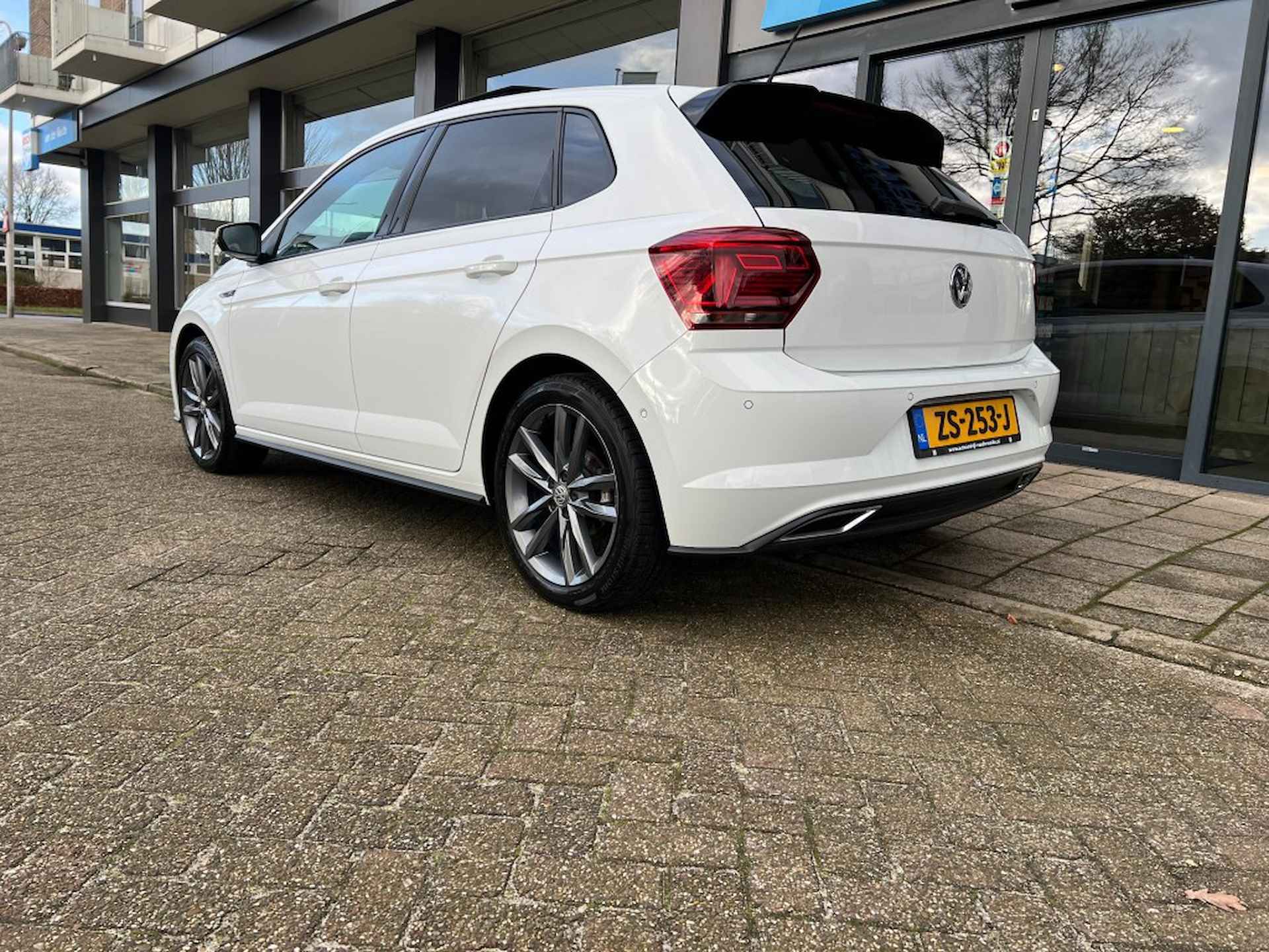 VOLKSWAGEN Polo 1.0 TSI HIGHLINE - 3/27