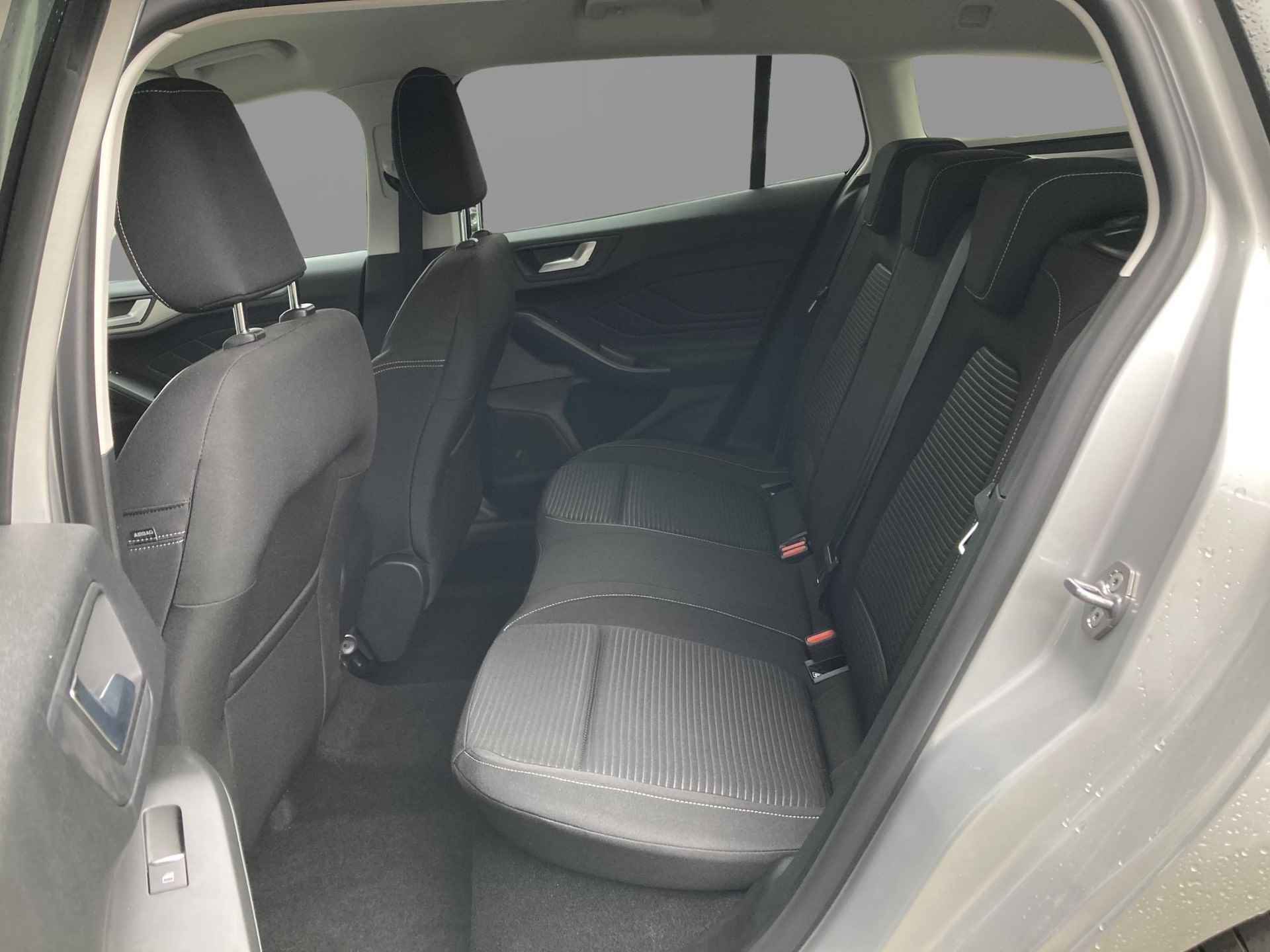 Ford Focus Wagon 1.0 EcoBoost Hybrid Titanium | Adaptive Cruise Control | Winter Pack | Wireless Apple Carplay | Climate Control | - 12/34