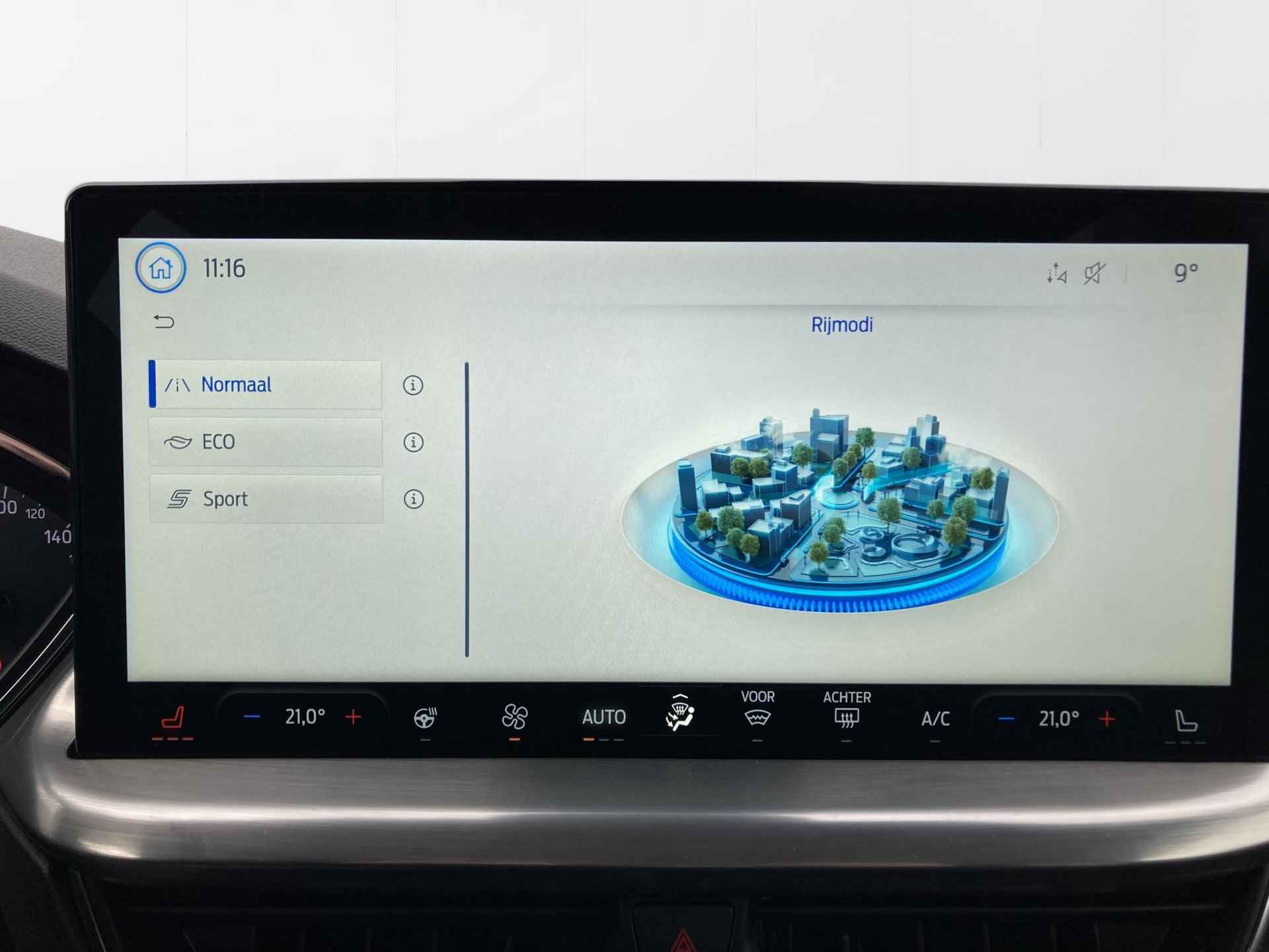 Ford Focus Wagon 1.0 EcoBoost Hybrid Titanium | Adaptive Cruise Control | Winter Pack | Wireless Apple Carplay | Climate Control | - 22/34