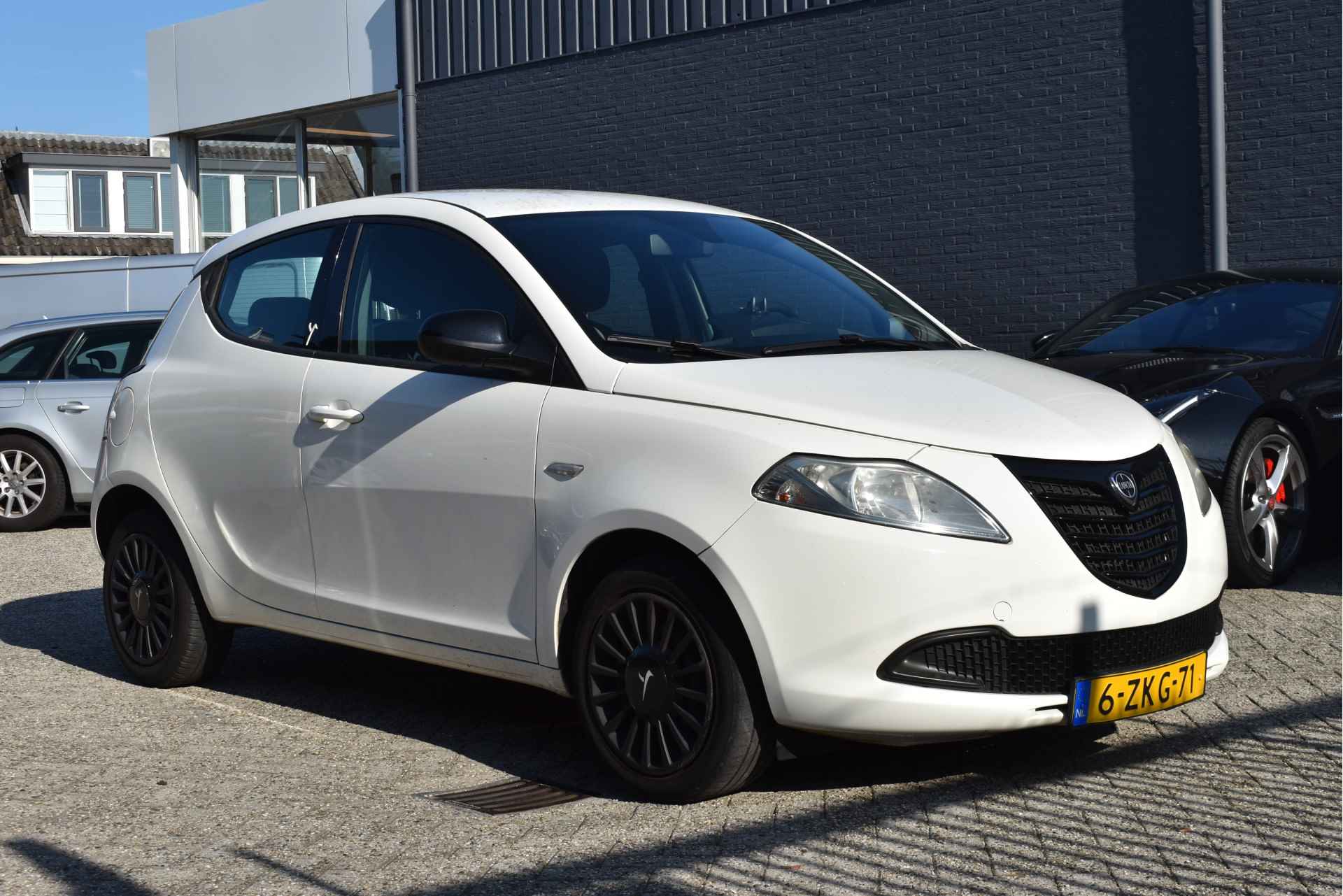 Lancia Ypsilon 0.9 TwinAir Elefantino Plus, ORGINEEL NEDERLANDSE AUTO,BOEKJES,NAP EN ONDERHOUDSHISTORIE - 7/12