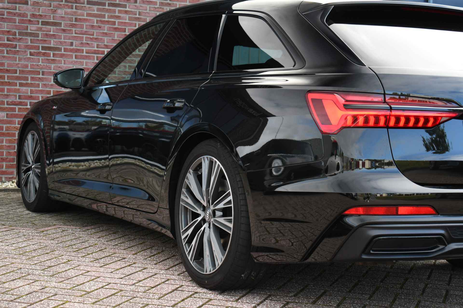 Audi A6 Avant 50 TDI quattro S-Line Pano Lucht S-zetels Trekh ACC 360 HUD B&O - 33/67