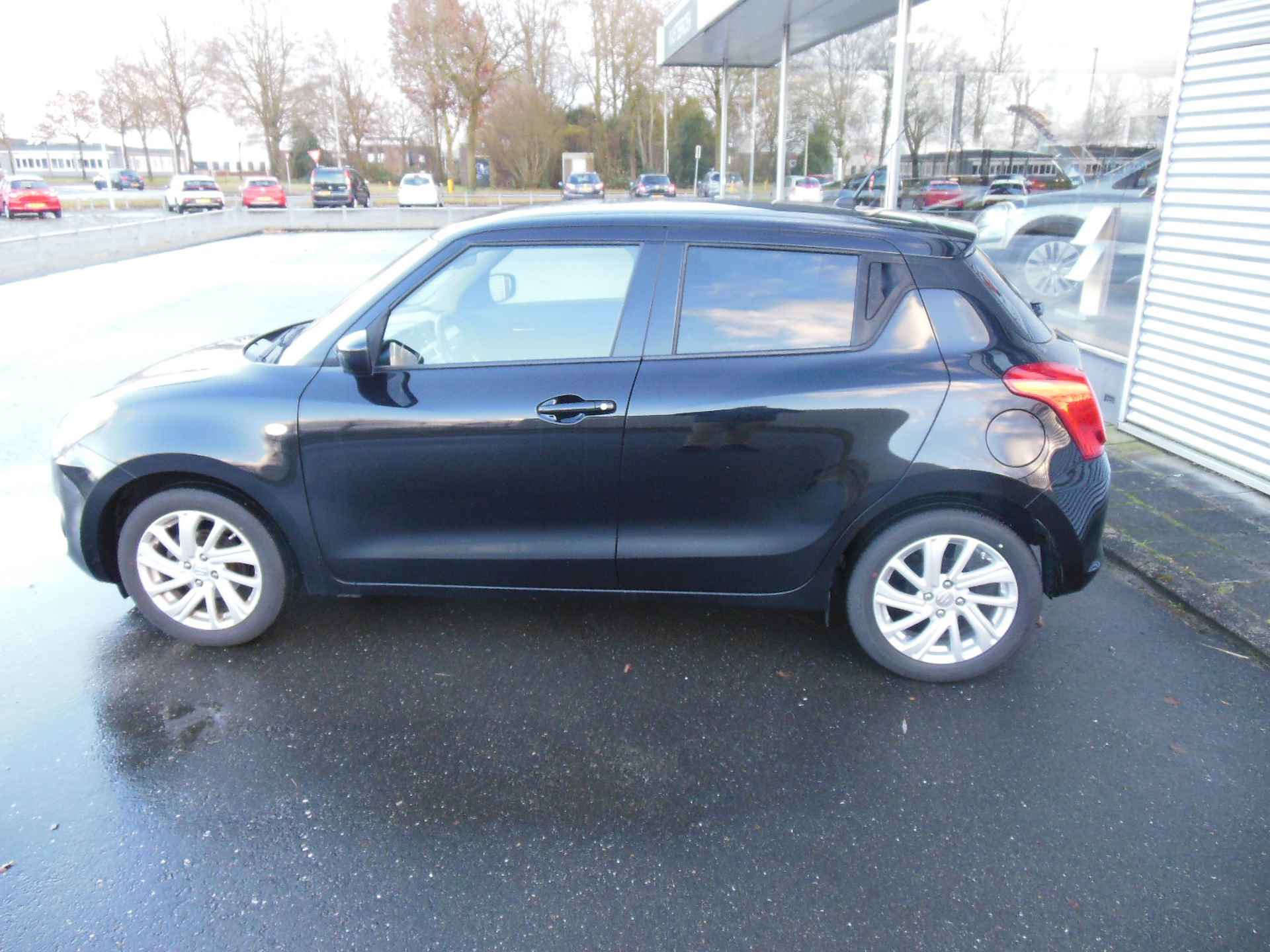 Suzuki Swift 1.2 Select Smart Hybrid Staat in Hoogeveen - 7/21