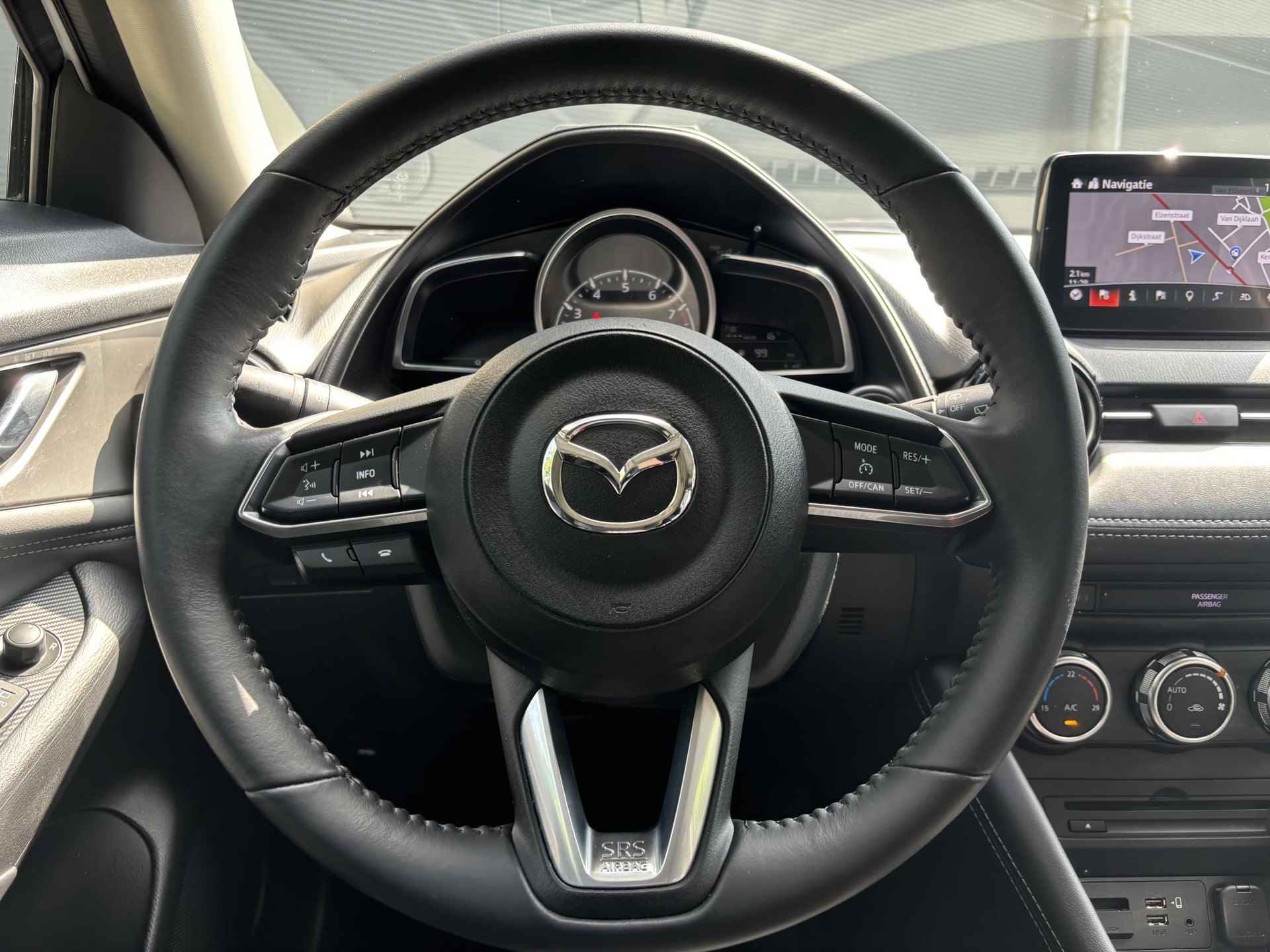 Mazda CX-3 2.0 SkyActiv-G 121 Luxury Two Tone kleur | Head up display | Stoelverwarming | Navigatie | Parkeersensoren Voor & Achter - 20/33