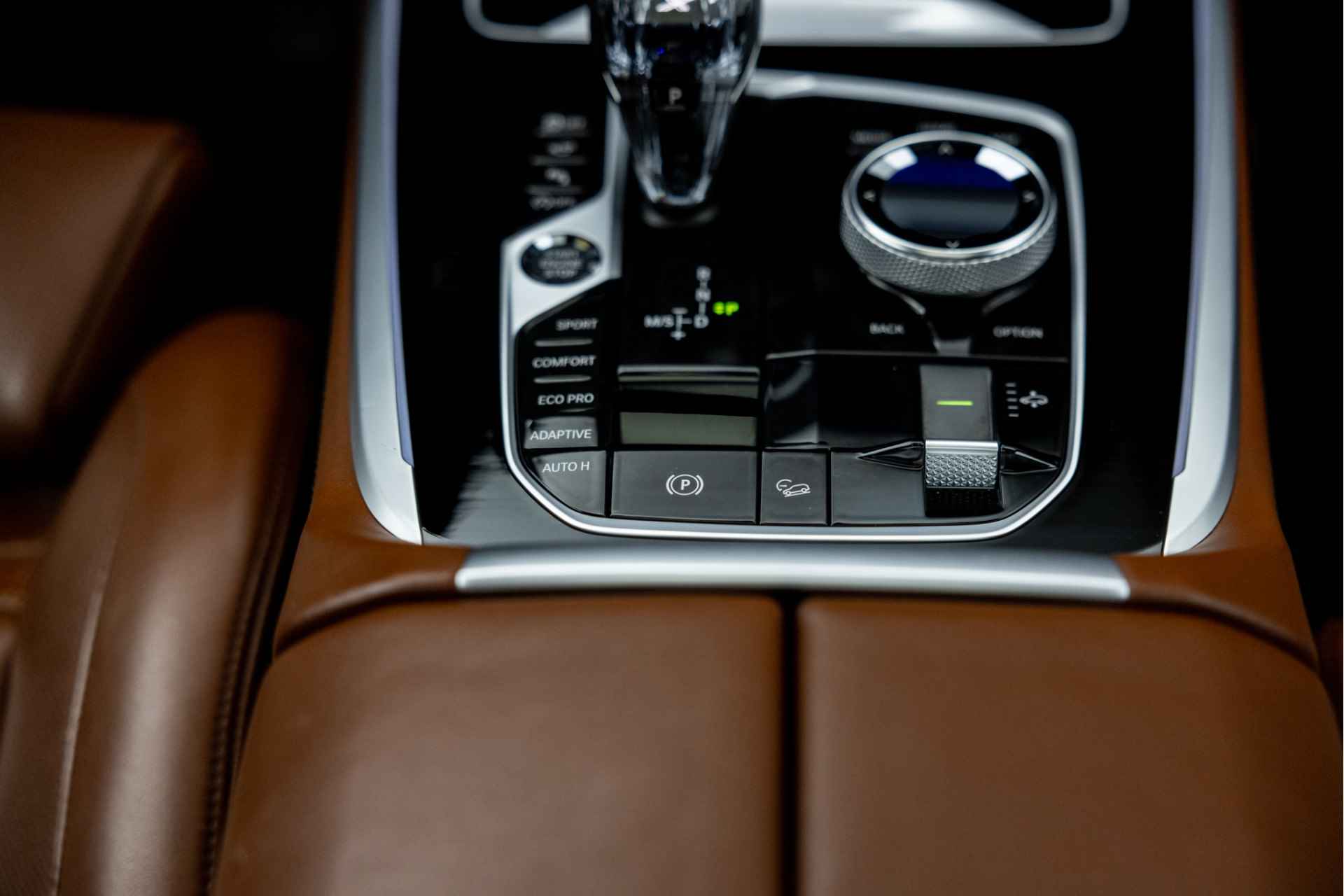 BMW X7 xDrive40i High Executive | Pano Sky Lounge | Stoelventilatie | 4W Sturing - 23/64