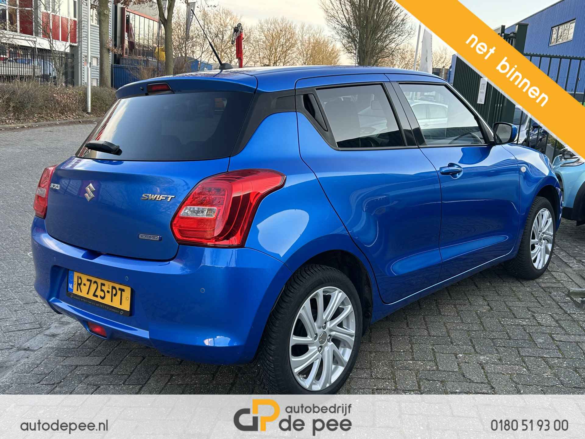 Suzuki Swift 1.2 Select Smart Hybrid GARANTIE/CARPLAY/CAMERA/CRUISE/NAVI/STOELVERW./LICHTMET./PARKEERSENS. rijklaarprijs! - 17/18