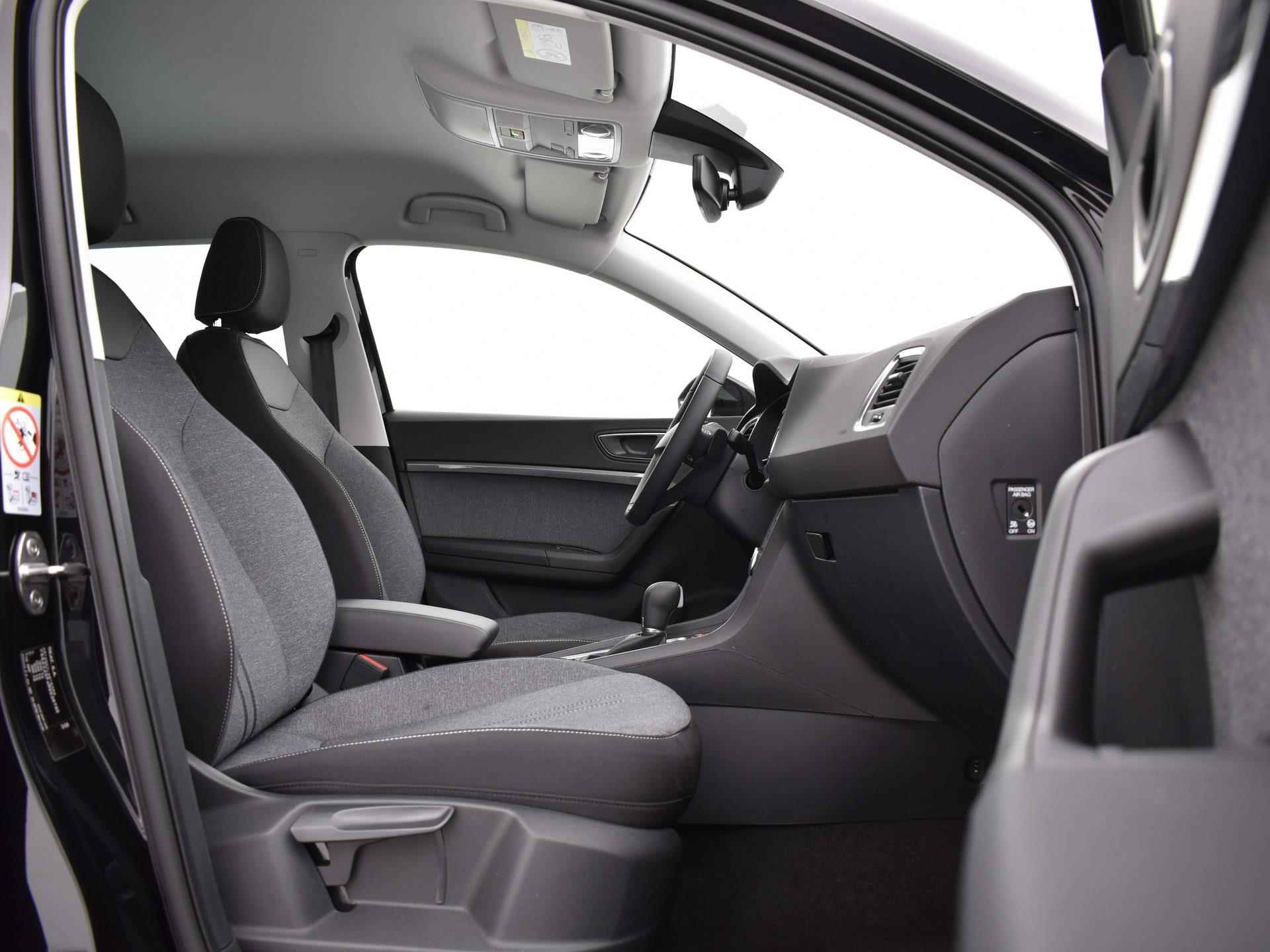 SEAT Ateca Style Business Intense 1.5 TSI 150 pk DSG SUV | Verwarmbare voorstoelen | Safe & Driving Pack M | PDC | Navigatie | GRATIS DSG! | 2000,- Euro inruilbonus! · MEGA Sale - 14/31