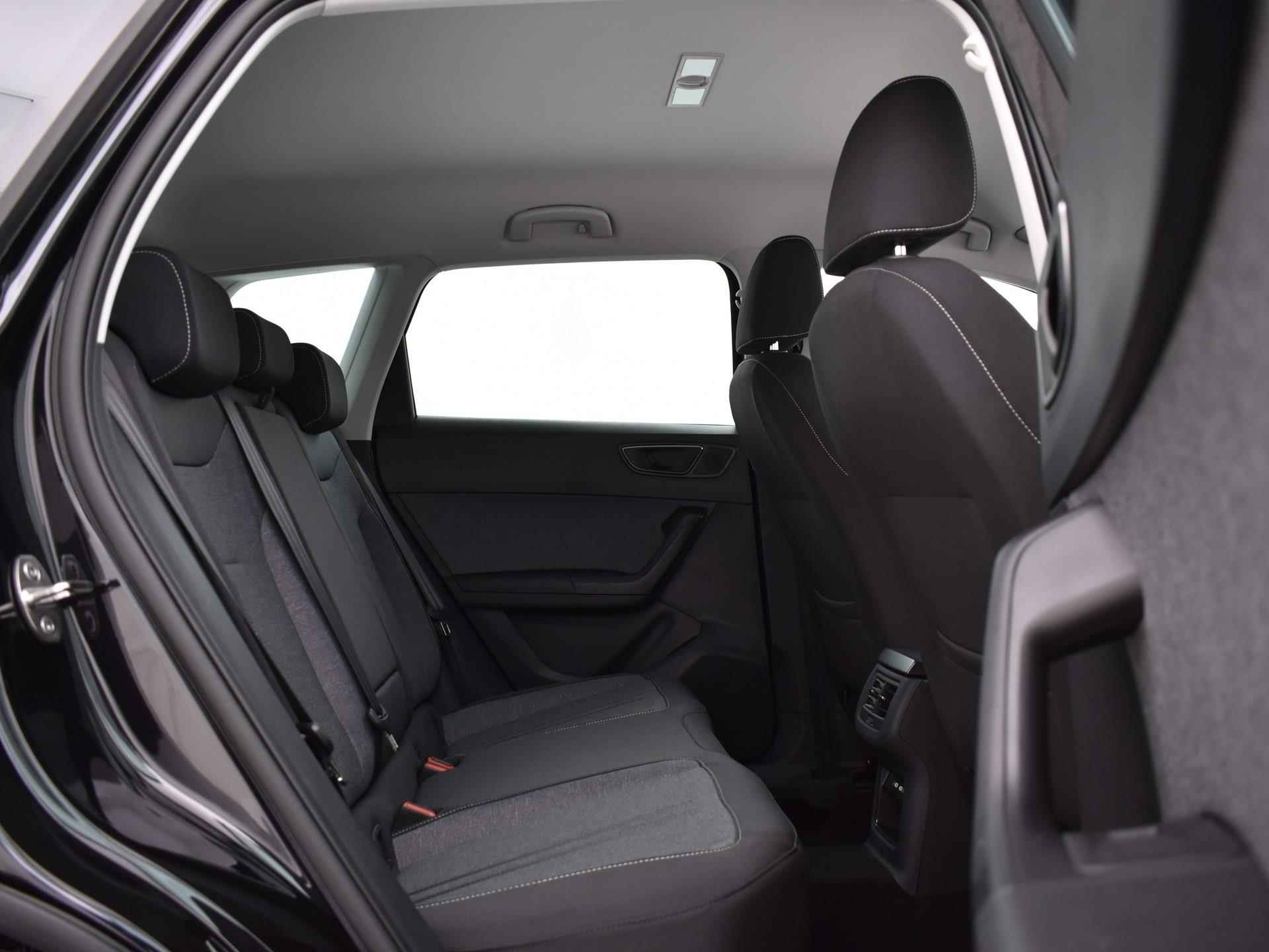 SEAT Ateca Style Business Intense 1.5 TSI 150 pk DSG SUV | Verwarmbare voorstoelen | Safe & Driving Pack M | PDC | Navigatie | GRATIS DSG! | 2000,- Euro inruilbonus! · MEGA Sale - 15/31