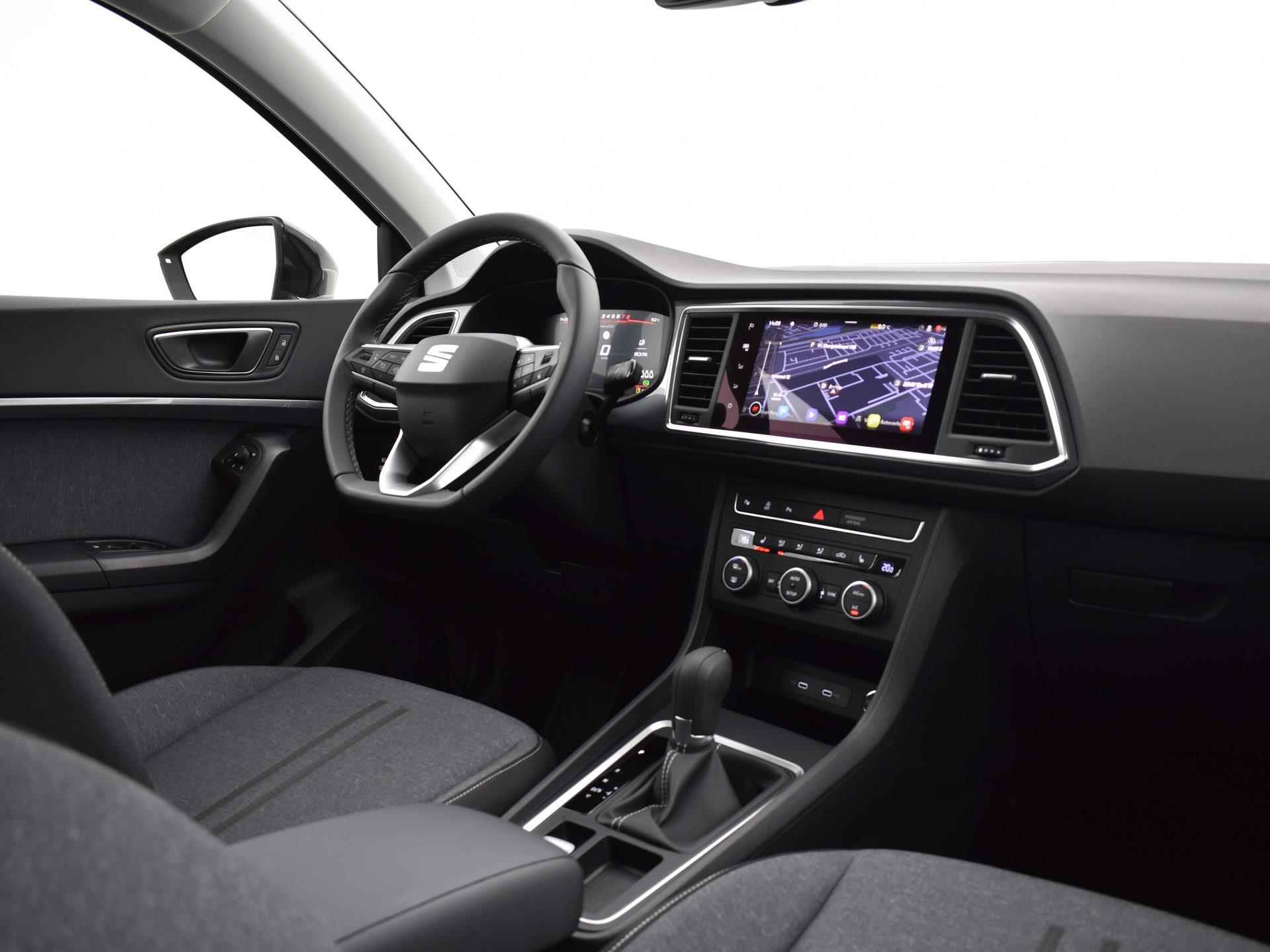 SEAT Ateca Style Business Intense 1.5 TSI 150 pk DSG SUV | Verwarmbare voorstoelen | Safe & Driving Pack M | PDC | Navigatie | GRATIS DSG! | 2000,- Euro inruilbonus! · MEGA Sale - 16/31