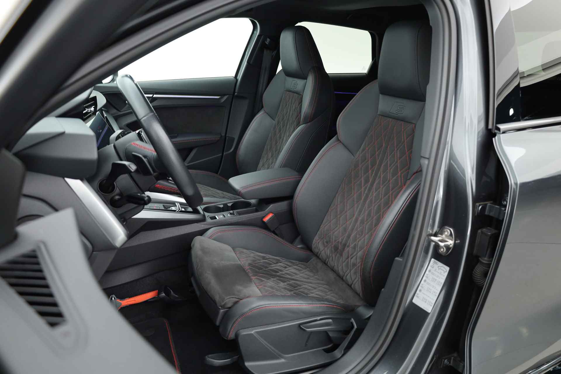 Audi A3 Sportback 45 TFSI e S edition Competition | Pano | RS Stoelen | B&O | Adapt. Cruise | 19'' | Navi - 3/31