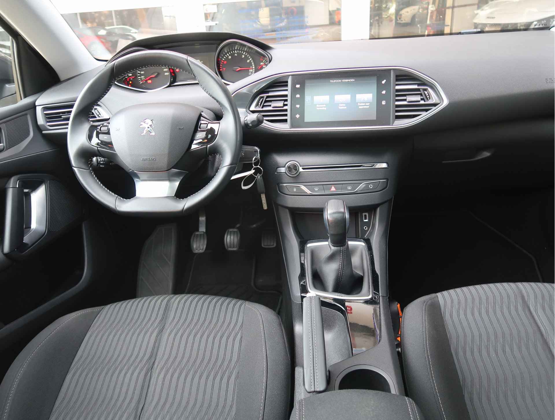 Peugeot 308 SW 110 PK Benzine * Panoramadak * Navigatie * L.M. Velgen * DAB+ Radio + CD * Cruise & Climate Control * Voor en achter Parkeersensoren* Vierseizoenenbanden * - 9/45