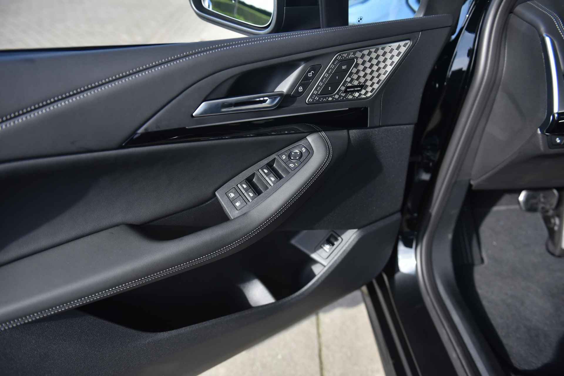 BMW 2 Serie Active Tourer 225e xDrive | Trekhaak met elektrisch wegklapbare kogel | Glazen panoramadak - 22/29