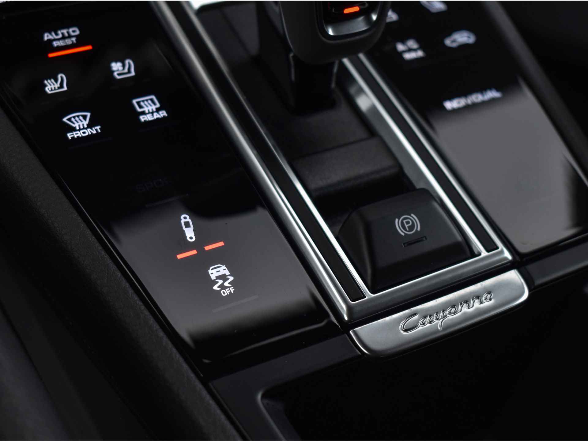 Porsche Cayenne 3.0 E-Hybrid | PANORAMADAK | SPORT-CHRONO | SPECIAL COLOR WRAP | BLACK-OPTIC | ACTIVE CRUISE | 360 CAMERA | LUCHTVERING | TREKHA - 18/49