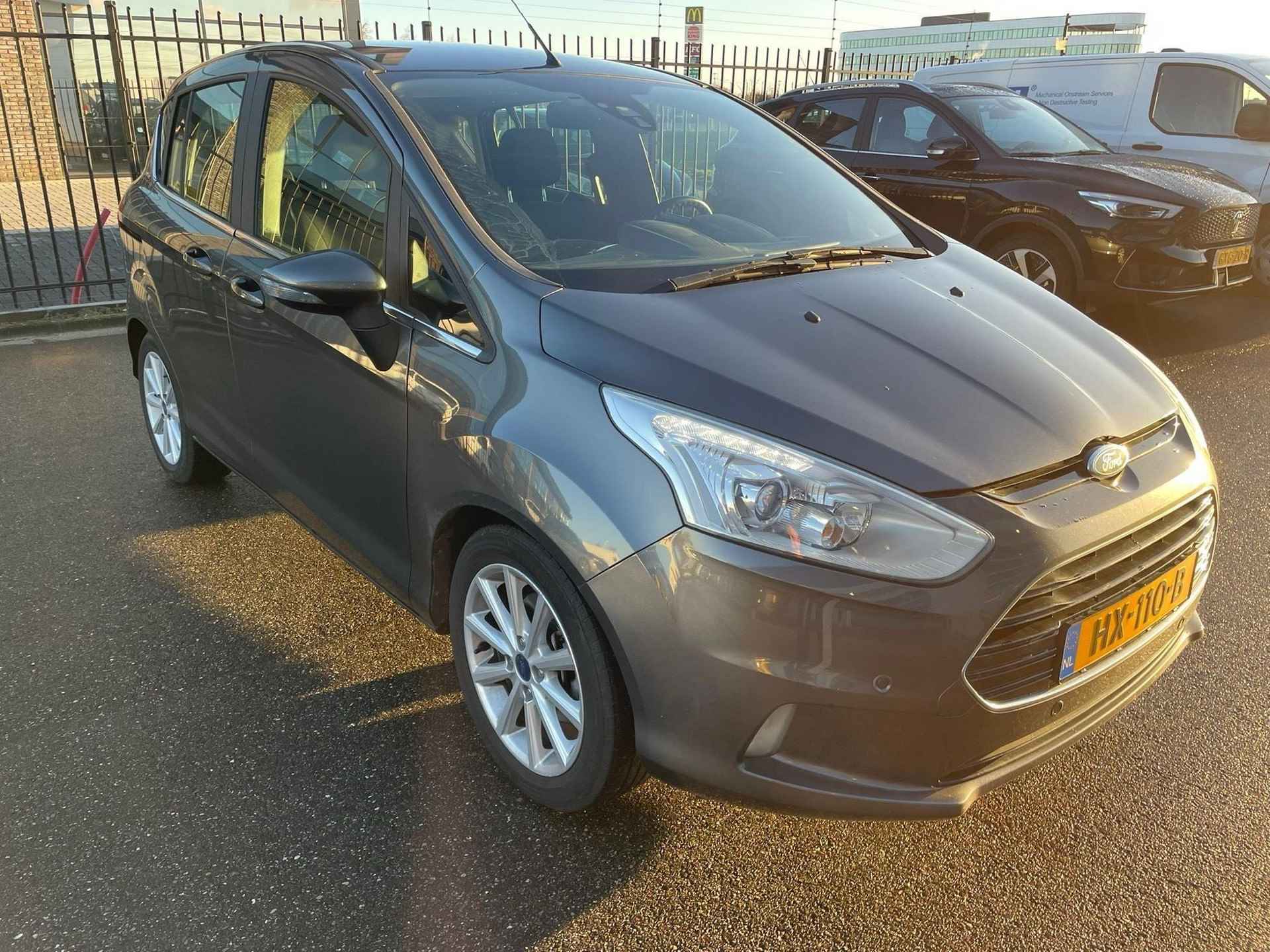 Ford B-Max 1.0 EcoBoost Titanium - 2/9