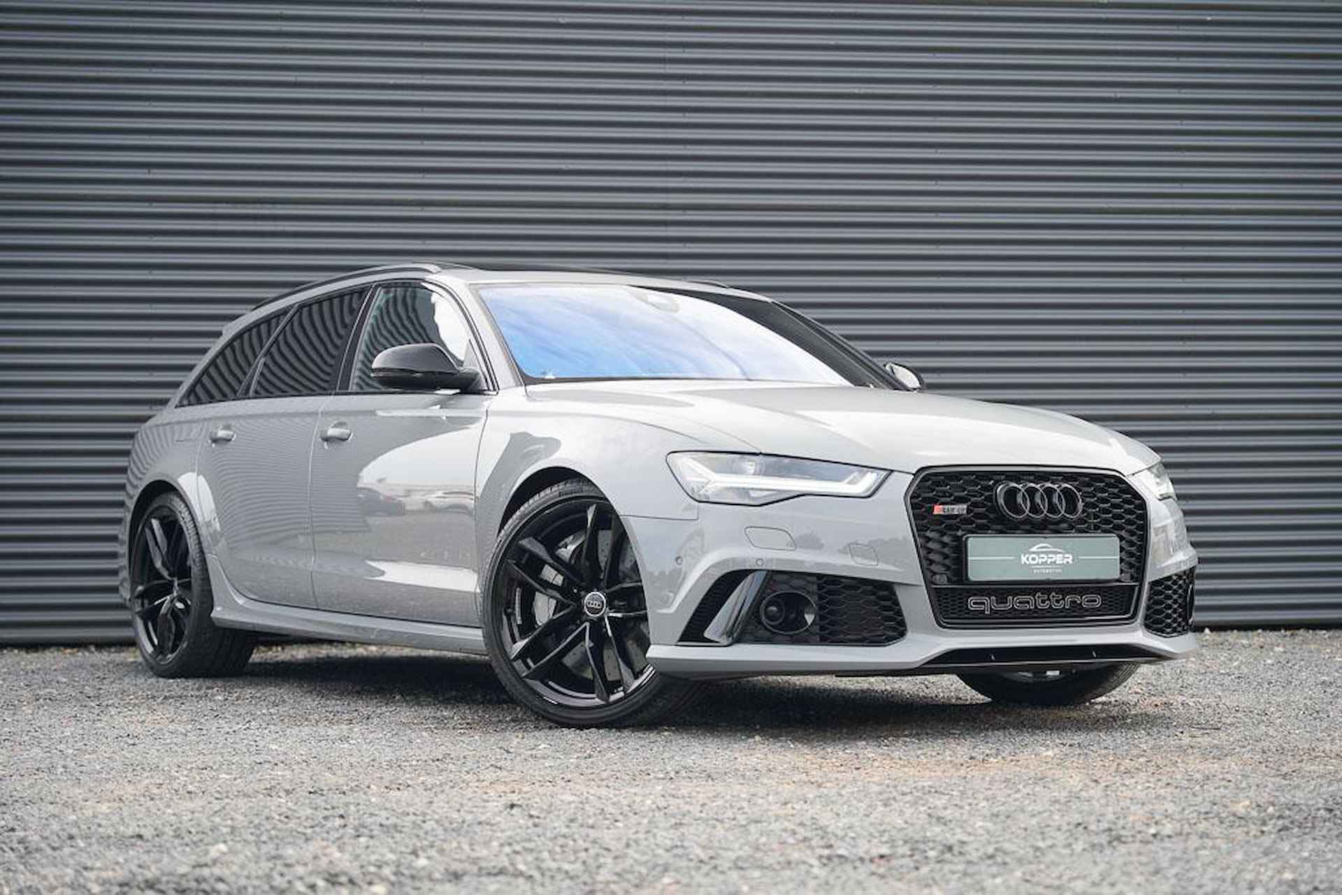 Audi RS6 Avant 4.0 TFSI quattro performance Pro Line Plus / Speed Edition / BTW / Pano / Keramisch / Leder - 4/61