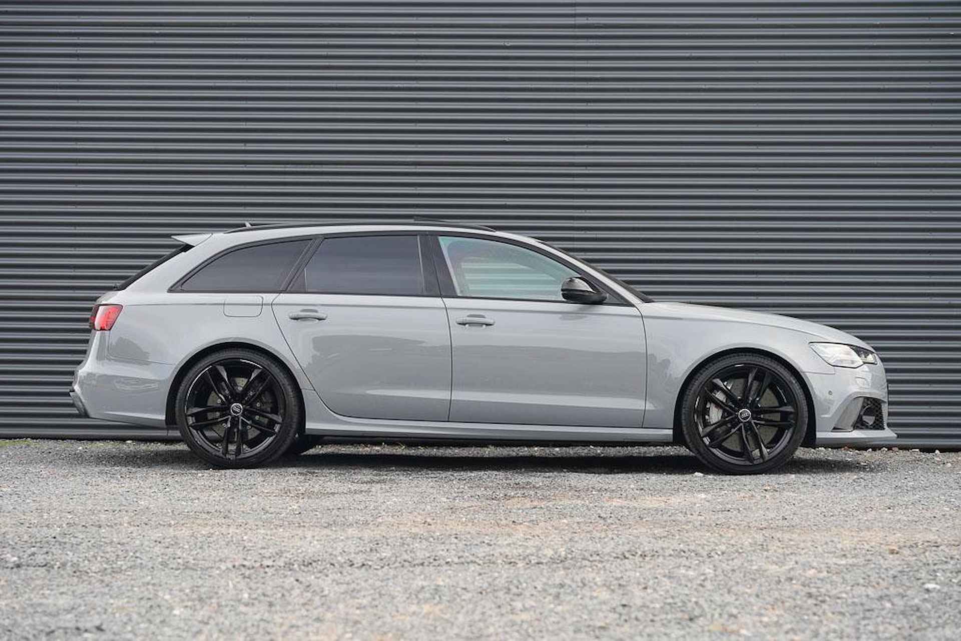 Audi RS6 Avant 4.0 TFSI quattro performance Pro Line Plus / Speed Edition / BTW / Pano / Keramisch / Leder - 14/61