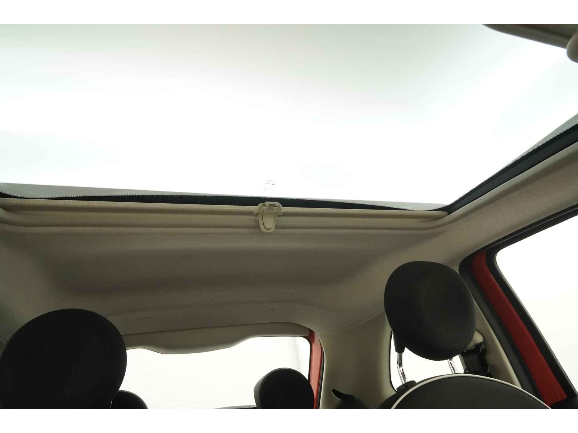 Fiat 500 0.9 TwinAir Turbo Lounge Automaat | Panoramadak | Lichtmetalen Velgen | Zondag Open! - 24/30