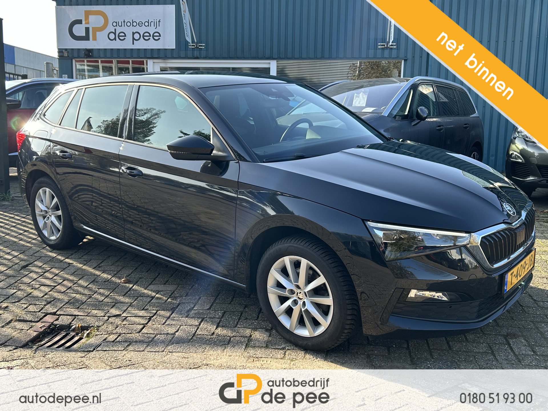 Škoda Scala 1.0 TSI Sport Business GARANTIE/INCL.BTW/PANORAMADAK/CARPLAY/CLIMA/CRUISE/LICHTMETAAL rijklaarprijs!