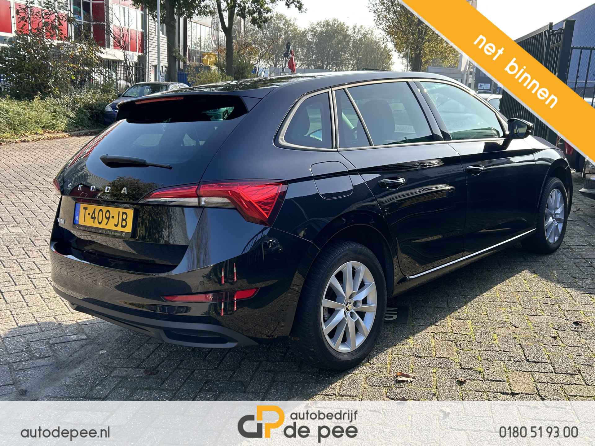 Škoda Scala 1.0 TSI Sport Business GARANTIE/INCL.BTW/PANORAMADAK/CARPLAY/CLIMA/CRUISE/LICHTMETAAL rijklaarprijs! - 16/17