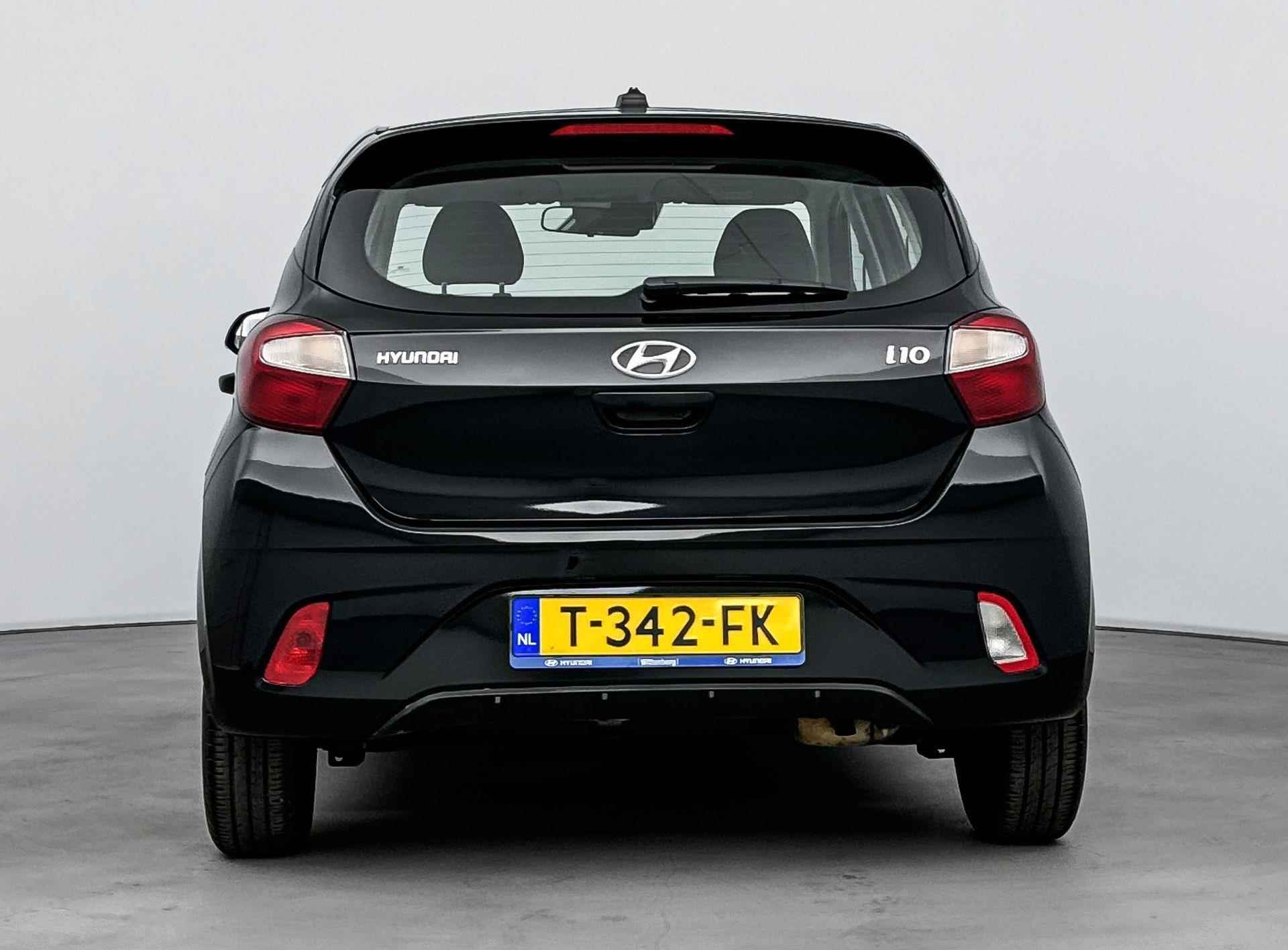 Hyundai i10 1.0 Comfort | Navigatie via Smartphone | Airco | Cruise control | Outletdeal! - 11/30