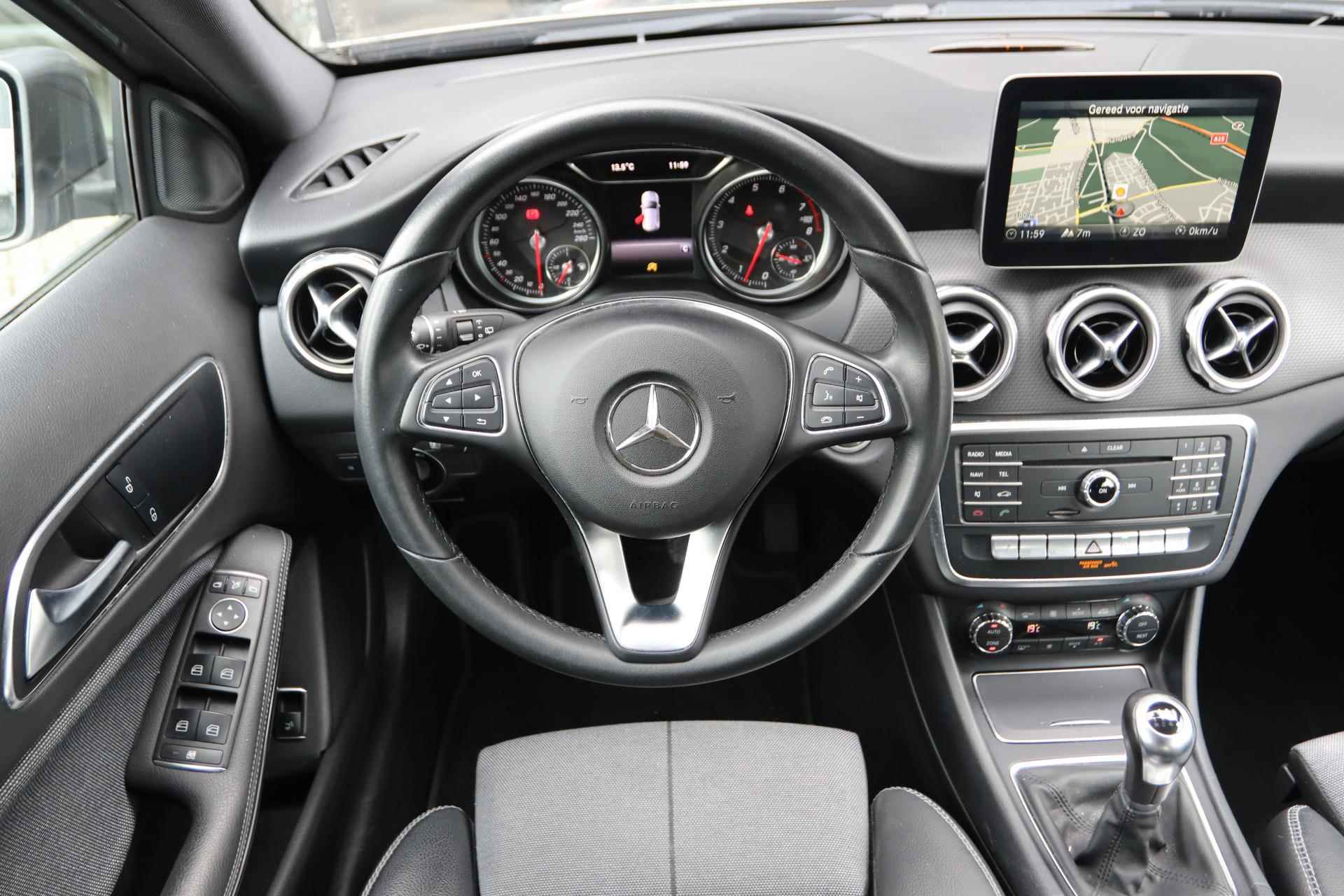 Mercedes-Benz GLA 180 BUSINESS SOLUTION | FULL LED | CAMERA | NAVI | ELEKTR. ACHTERKLEP - 14/38