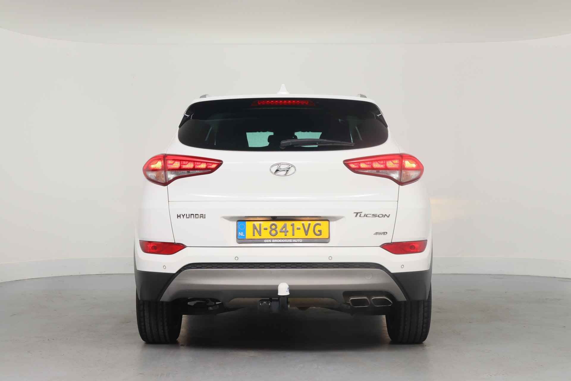 Hyundai Tucson 1.6 T-GDi i-Motion 4WD Automaat | Dealer Onderhouden! | Trekhaak | Clima | Stoel/stuur Verwarming | Navi | BLIS | Parkeersensore - 6/39