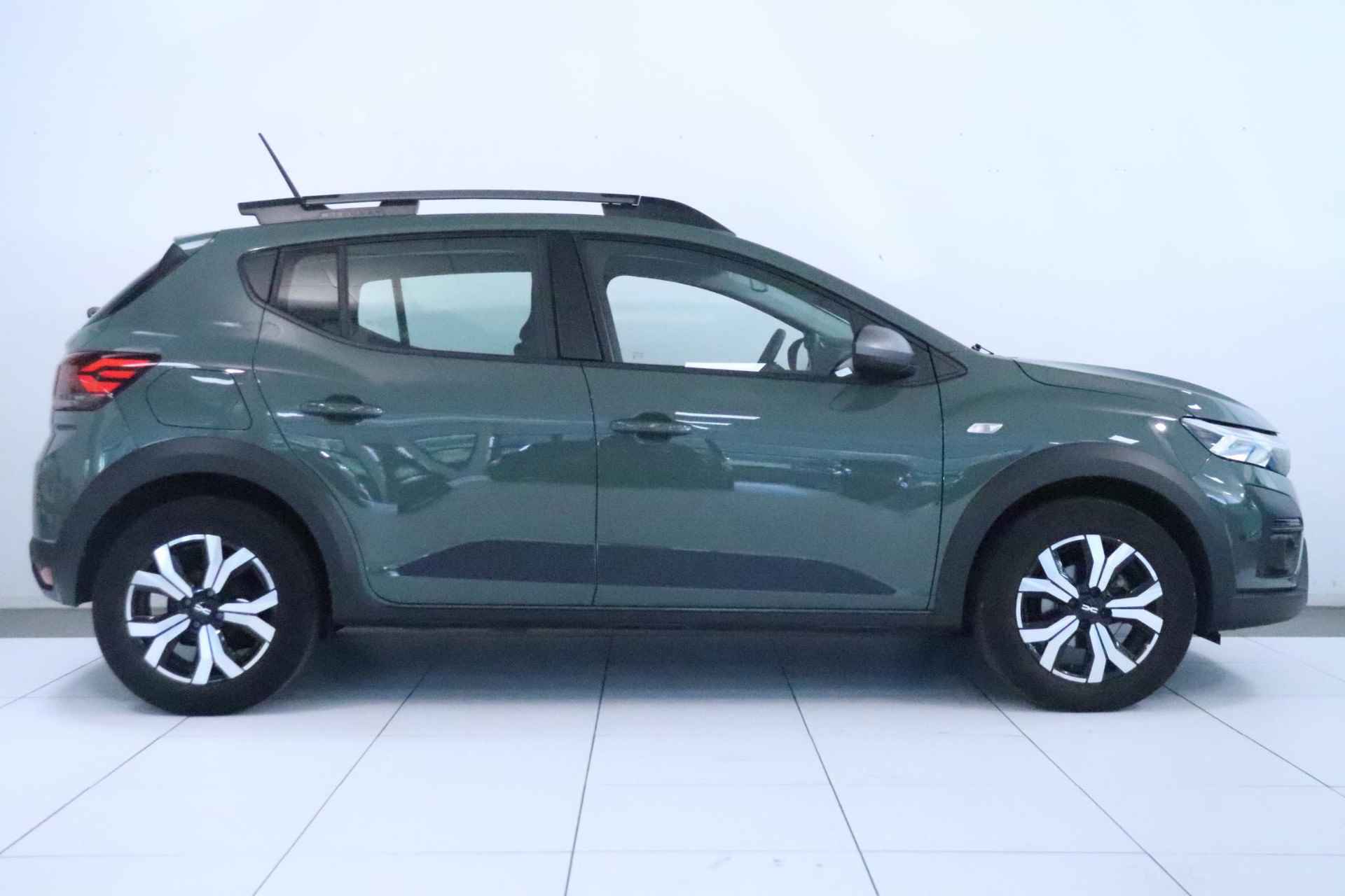 Dacia Sandero Stepway 1.0 TCe 100 ECO-G Expression (LPG-G3) | Apple CarPlay / Android Auto | Achterijtrijcamera | Keyless Start | - 15/30