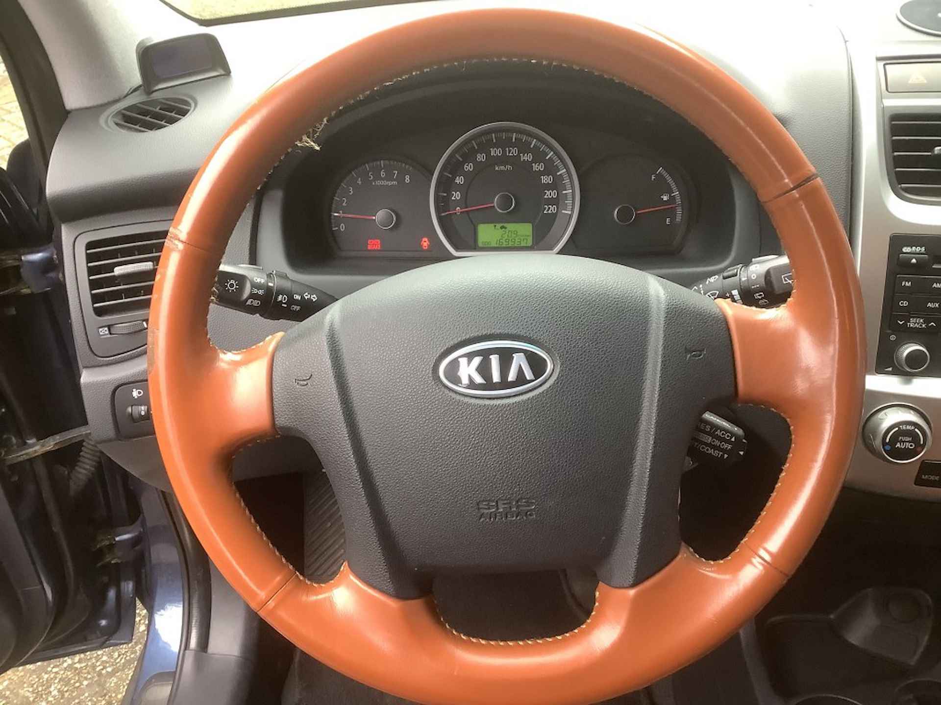 KIA Sportage 2.0i CVVT Executive Fifteen - 17/23