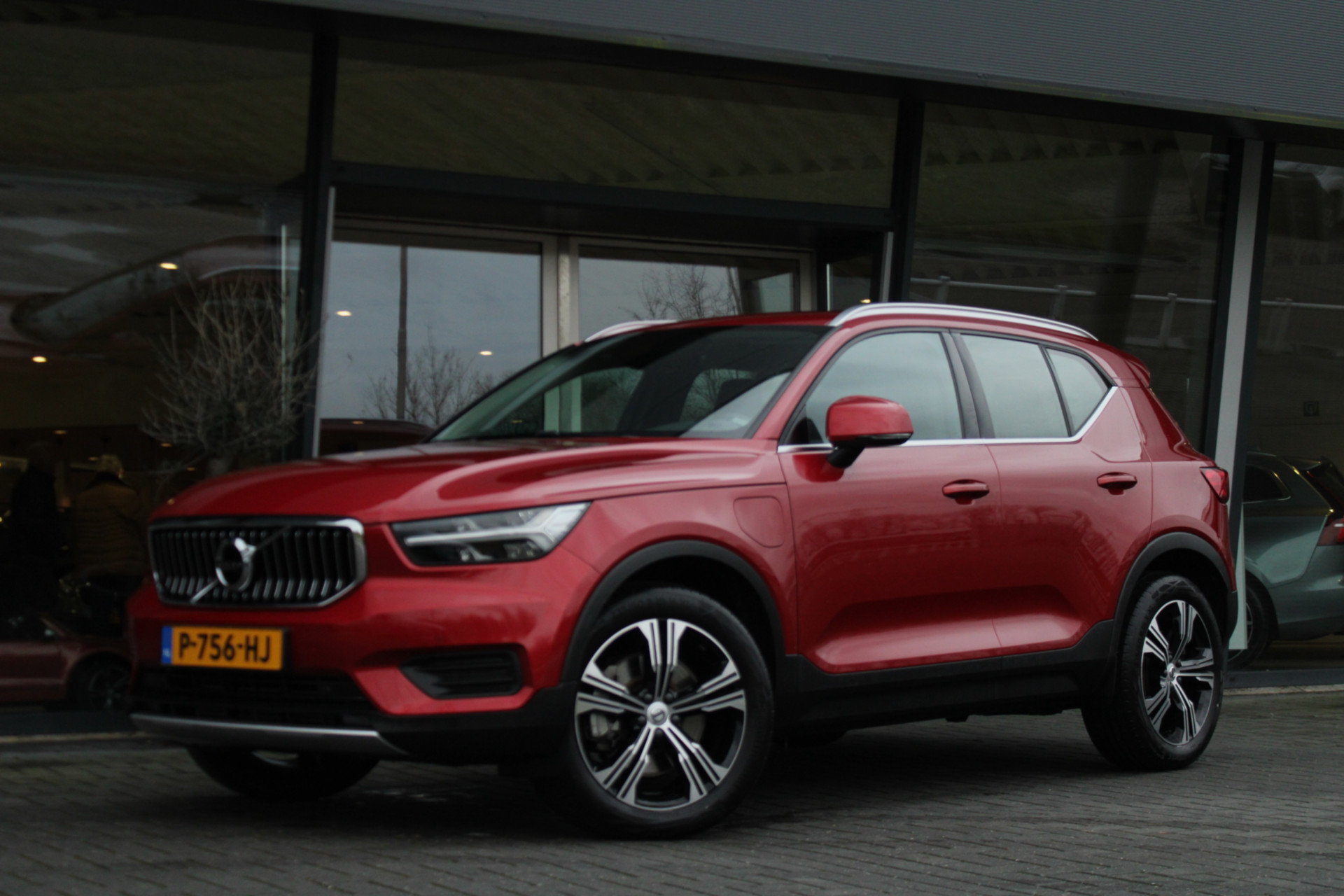 Volvo XC40 T4 Recharge Inscription Expression | Cruise Control | Stuur/Stoelverwarming | Trekhaak | 18-Inch | Keyless | DAB