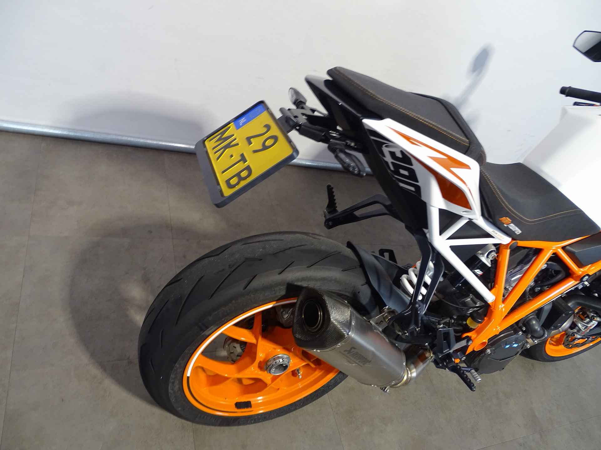 KTM 1290 SUPERDUKE R S.E. ABS - 3/9