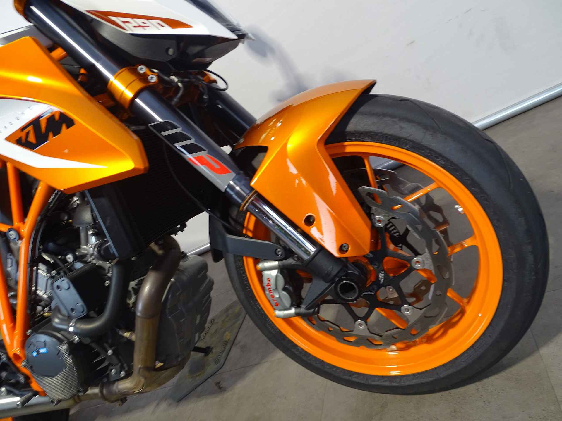 KTM 1290 SUPERDUKE R S.E. ABS - 5/9