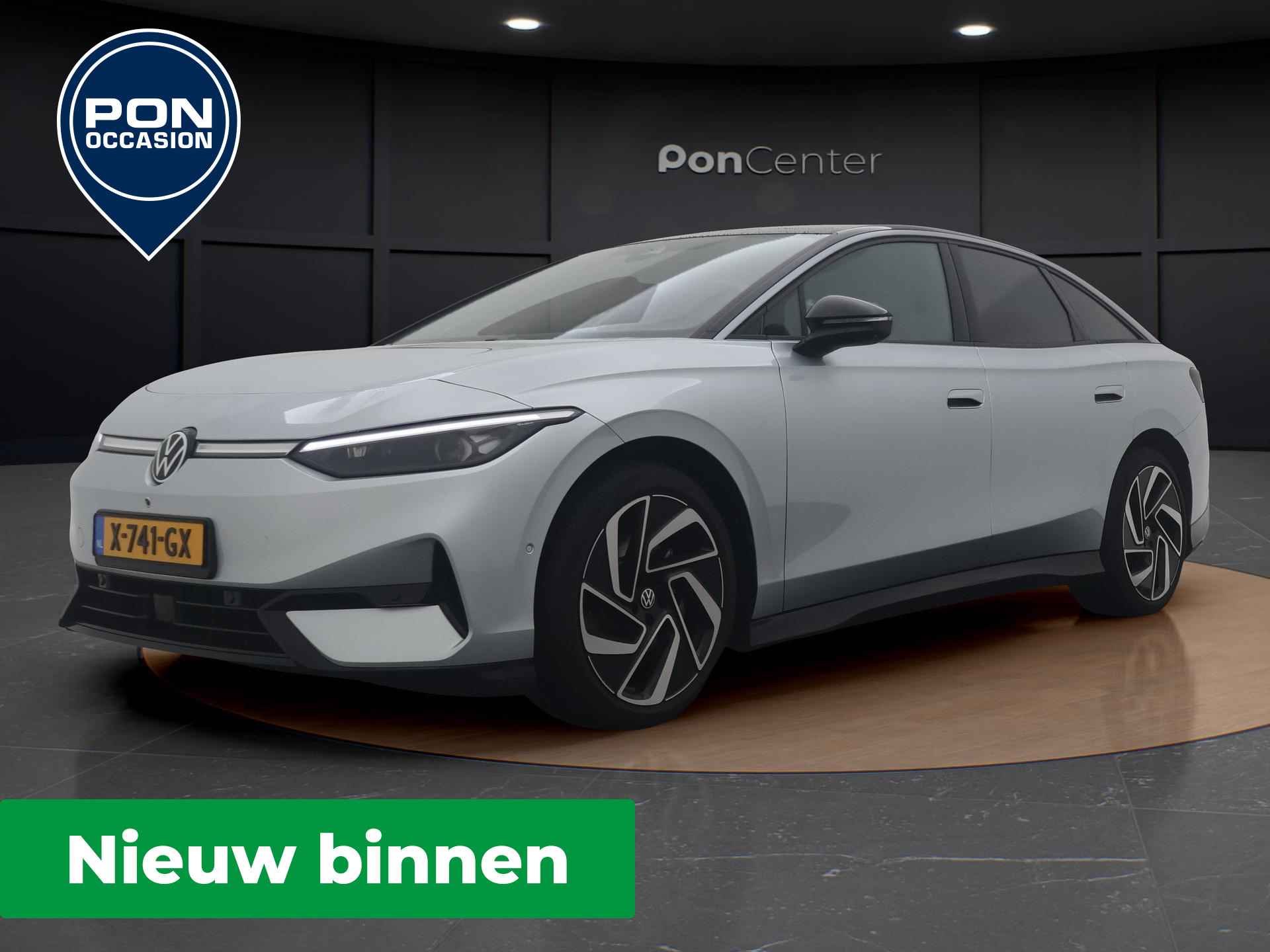 Volkswagen ID.7 Pro Business 77 kWh | NIEUW BINNEN | Pano dak | Stoelverwarming | IQ-light | 360 Camera |