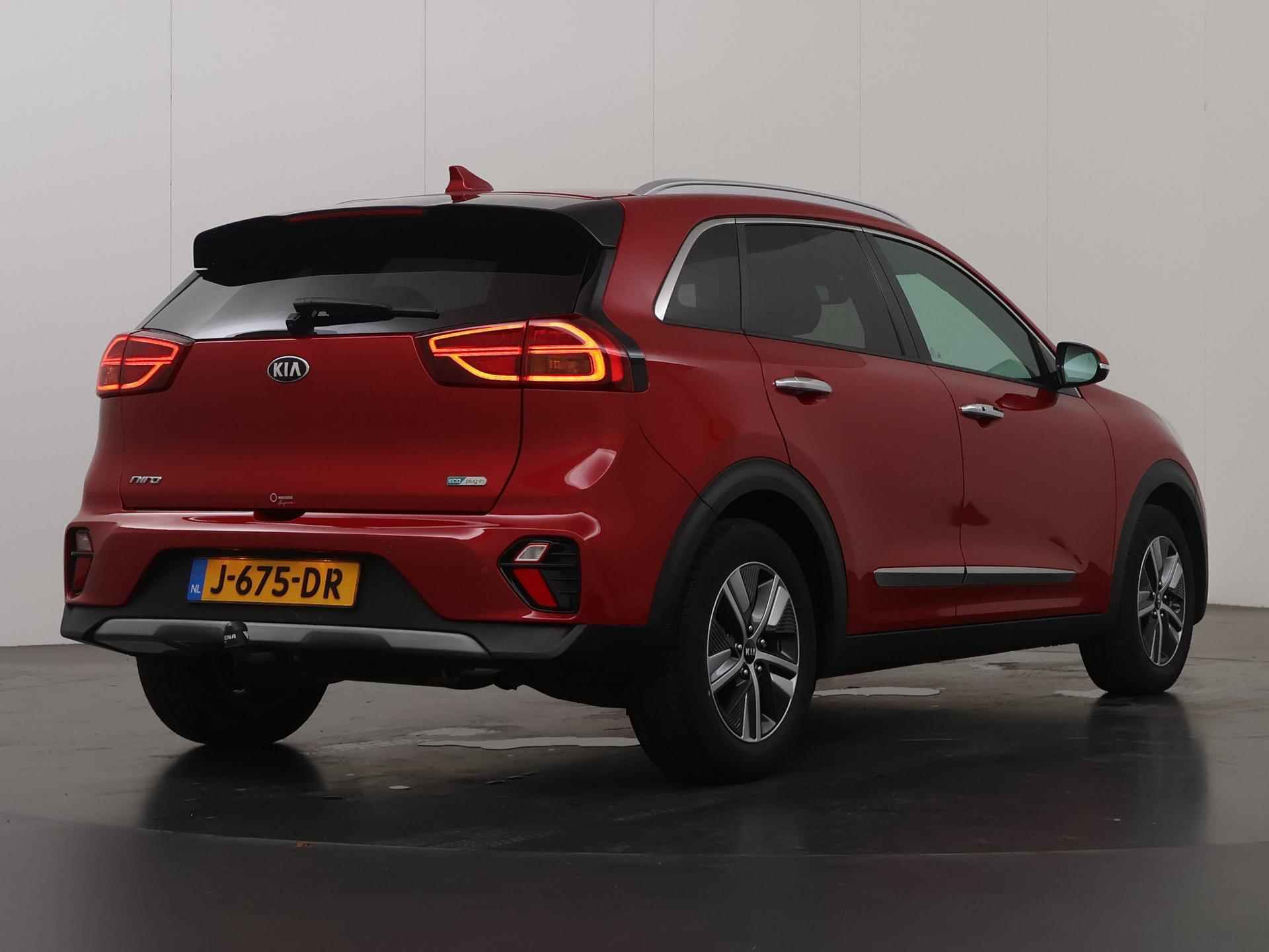 Kia Niro 1.6 GDi PHEV DynamicPlusLine | Trekhaak | Lederen Bekleding | Stoel/Stuurwielverwarming | Keyless Go | Dodehoekdetectie | LED Koplampen | - 3/41