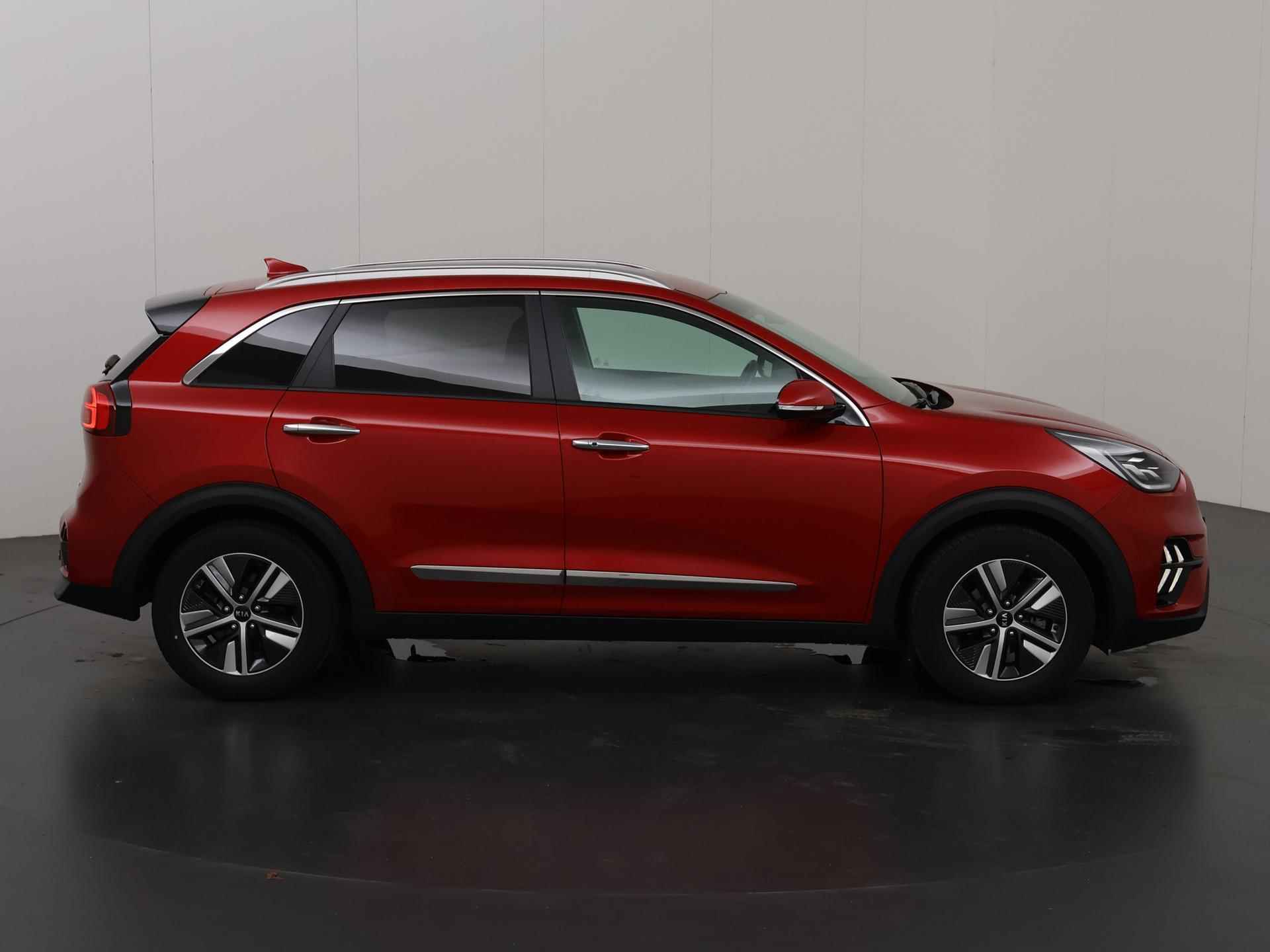 Kia Niro 1.6 GDi PHEV DynamicPlusLine | Trekhaak | Lederen Bekleding | Stoel/Stuurwielverwarming | Keyless Go | Dodehoekdetectie | LED Koplampen | - 7/41