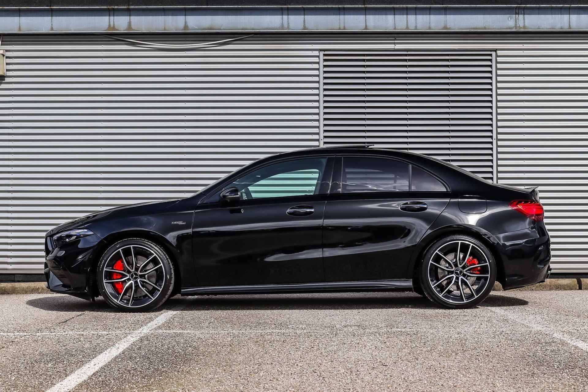 Mercedes-Benz A-klasse A 35 AMG Limousine Automaat 4MATIC | Premium Plus Pakket | AMG Nightpakket II - 8/39