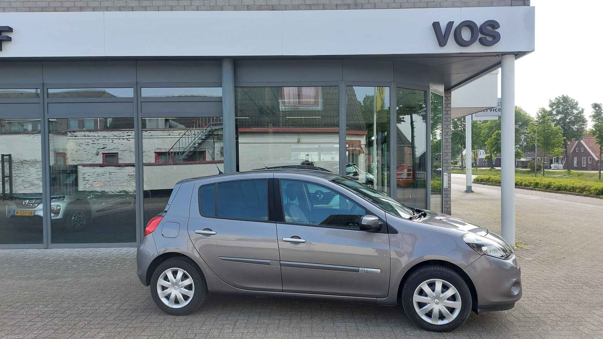 Renault Clio 1.5 dCi 85 pk 5D FAP ECO2 Parisi - 1/12