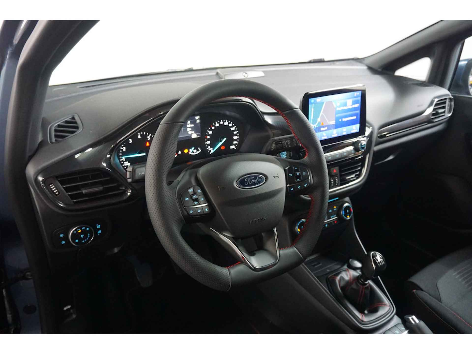 Ford Fiesta 1.0 EcoBoost Hybrid ST-Line X | 125pk! | Winter Pakket | B&O | Draadloze Telefoonlader | Camera | PDC Voor & Achter | All-Season - 4/20