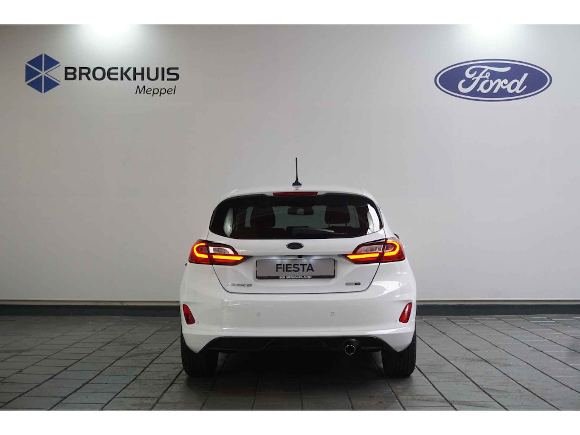 Ford Fiesta 1.0 EcoBoost Hybrid ST-Line X | 125pk! | Winter Pakket | B&O | Draadloze Telefoonlader | Camera | PDC Voor & Achter | All-Season - 7/20