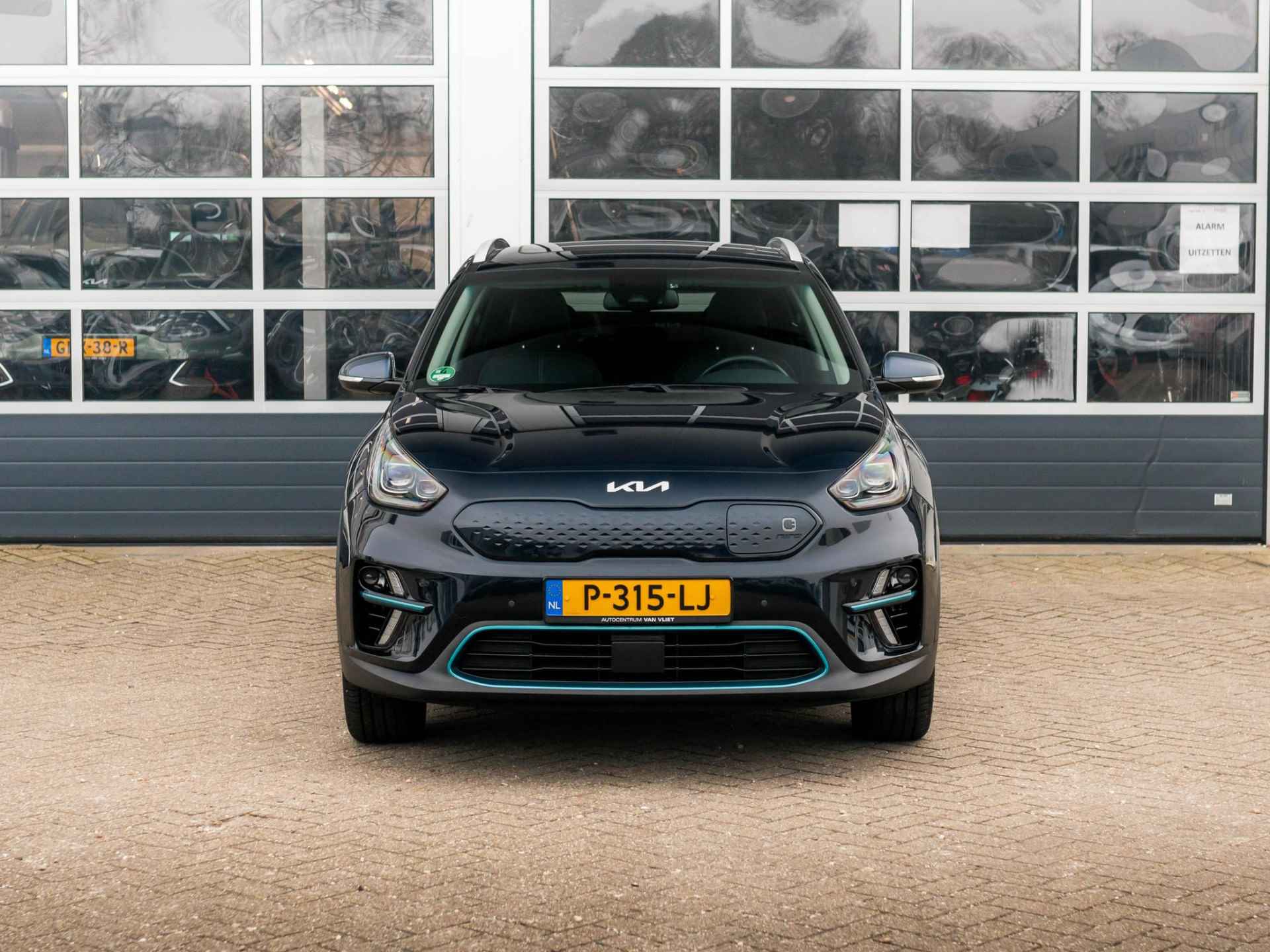 Kia e-Niro DynamicPlusLine 64 kWh | Cruise | Climate | Keurige auto! | Particulier gereden | Tot 10 jaar garantie! - 2/24