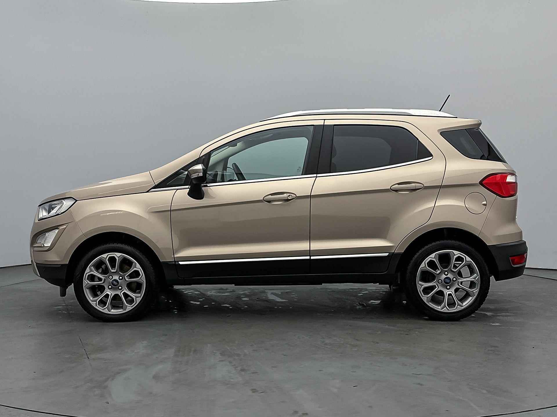 Ford EcoSport SUV Titanium 125 pk | Navigatie | Achteruitrijcamera | Parkeersensoren Voor en Achter | Voorstoelen Verwarmd | Keyless Entry/Start | Trekhaak | Dodehoek Detectie | Climate Control | Cruise Control | 17" Lichtmetalen Velgen | Apple Carplay/Android Auto | - 5/39