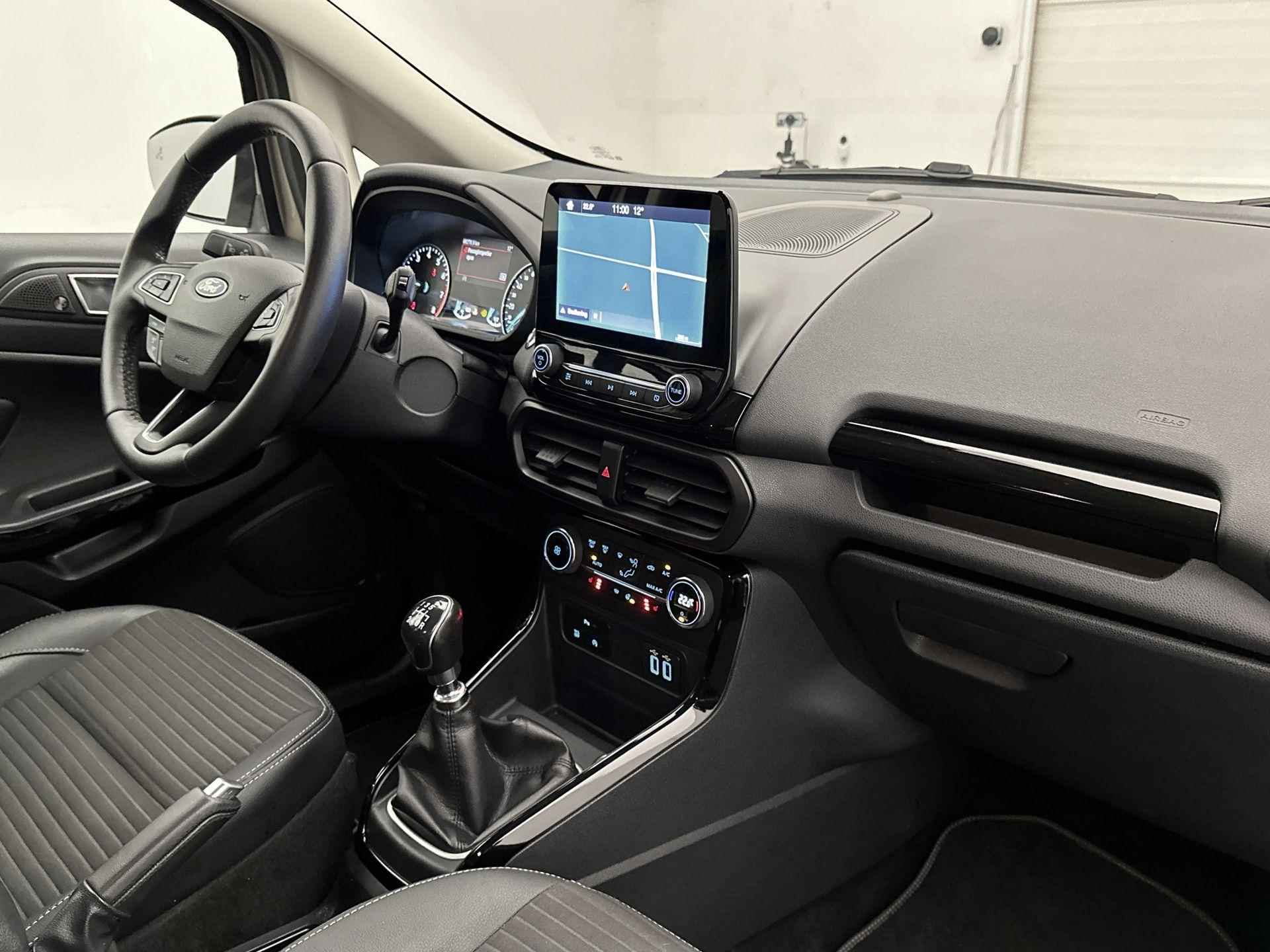 Ford EcoSport SUV Titanium 125 pk | Navigatie | Achteruitrijcamera | Parkeersensoren Voor en Achter | Voorstoelen Verwarmd | Keyless Entry/Start | Trekhaak | Dodehoek Detectie | Climate Control | Cruise Control | 17" Lichtmetalen Velgen | Apple Carplay/Android Auto | - 13/39