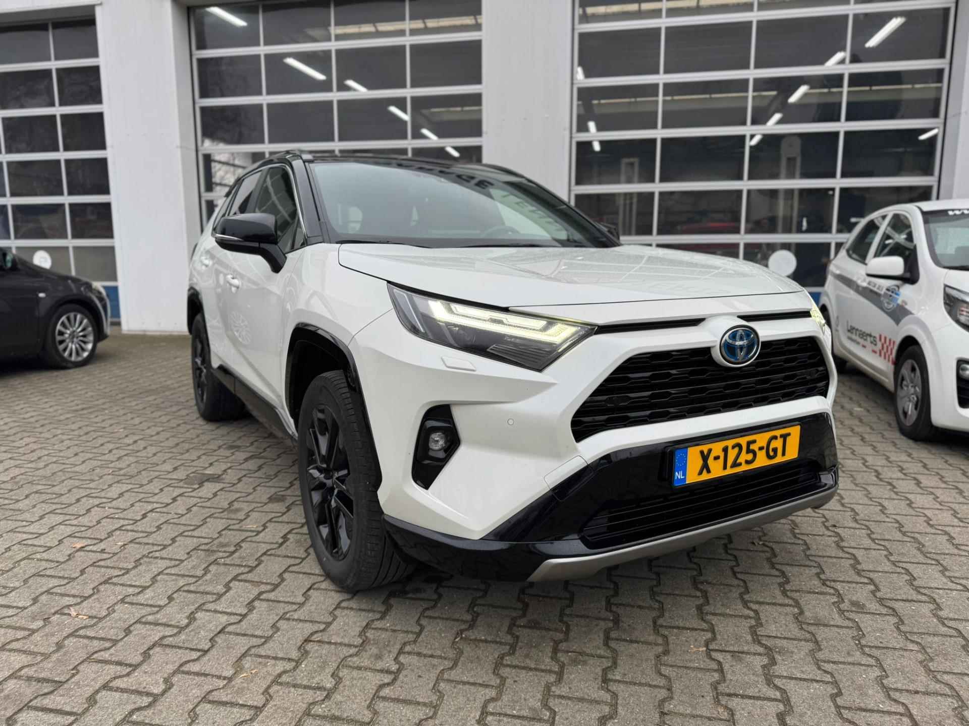 Toyota RAV4 2.5 Hybrid Bi-Tone Automaat TREKHAAK (RIJKLAARPRIJS / BOVAG) - 3/30