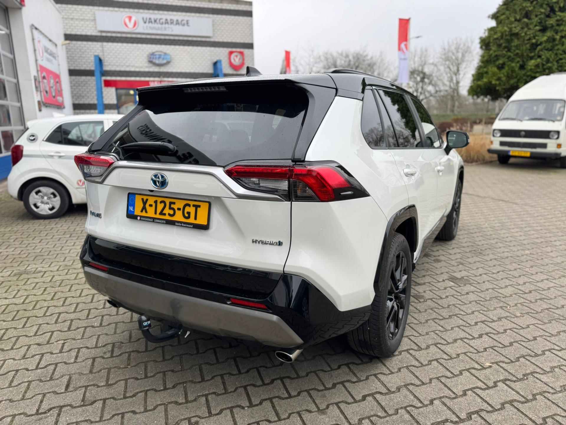 Toyota RAV4 2.5 Hybrid Bi-Tone Automaat TREKHAAK (RIJKLAARPRIJS / BOVAG) - 8/30