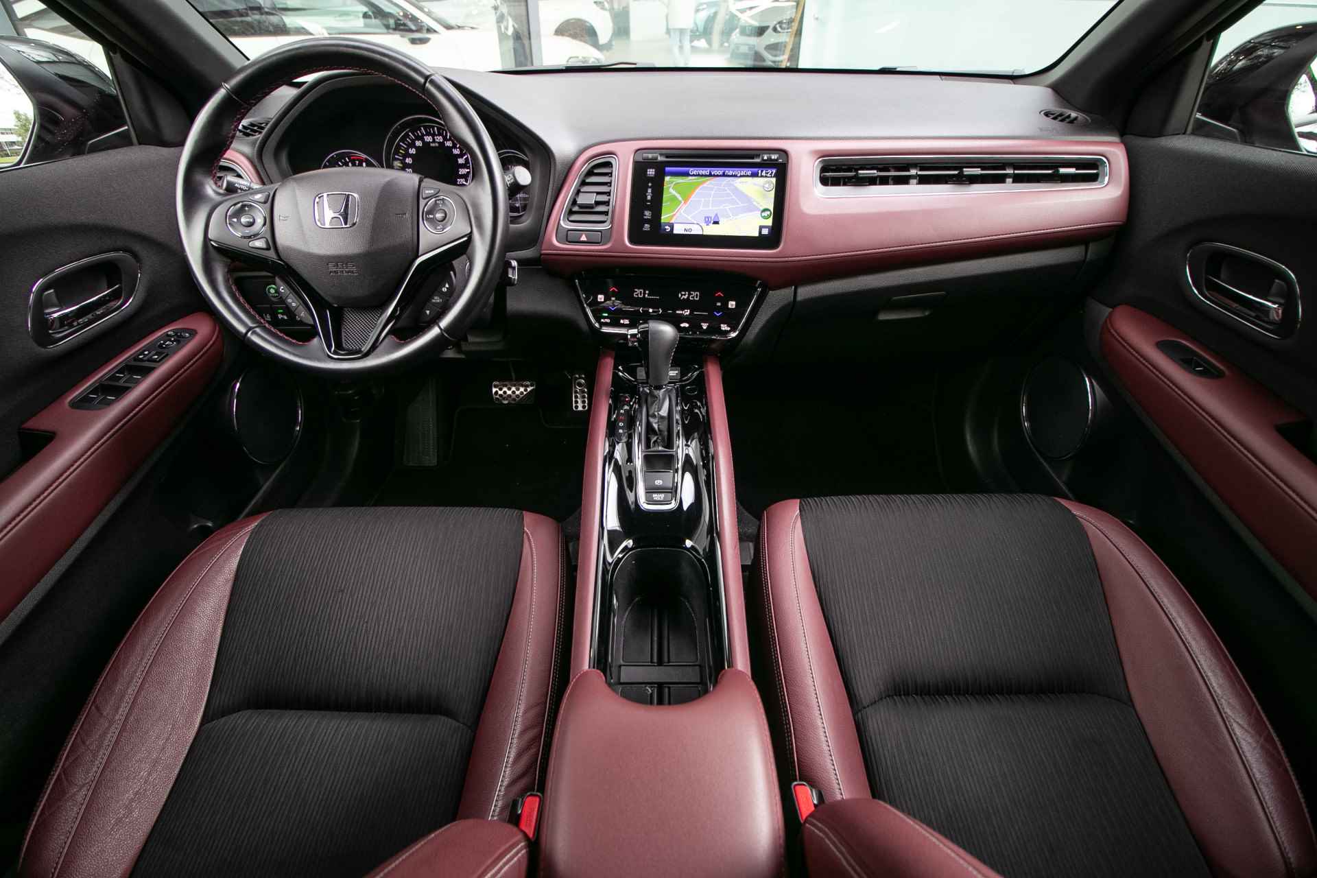 Honda HR-V 1.5 i-VTEC Turbo Sport Automaat - All in rijklaarprijs | Navigatie | Trekhaak | Dealer ond. | 12 mnd Bovag gar. - 11/43