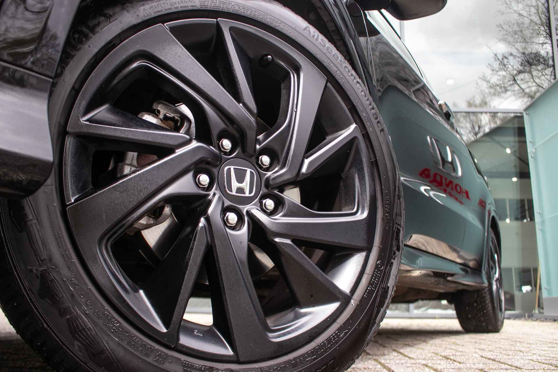 Honda HR-V 1.5 i-VTEC Turbo Sport Automaat - All in rijklaarprijs | Navigatie | Trekhaak | Dealer ond. | 12 mnd Bovag gar. - 14/43