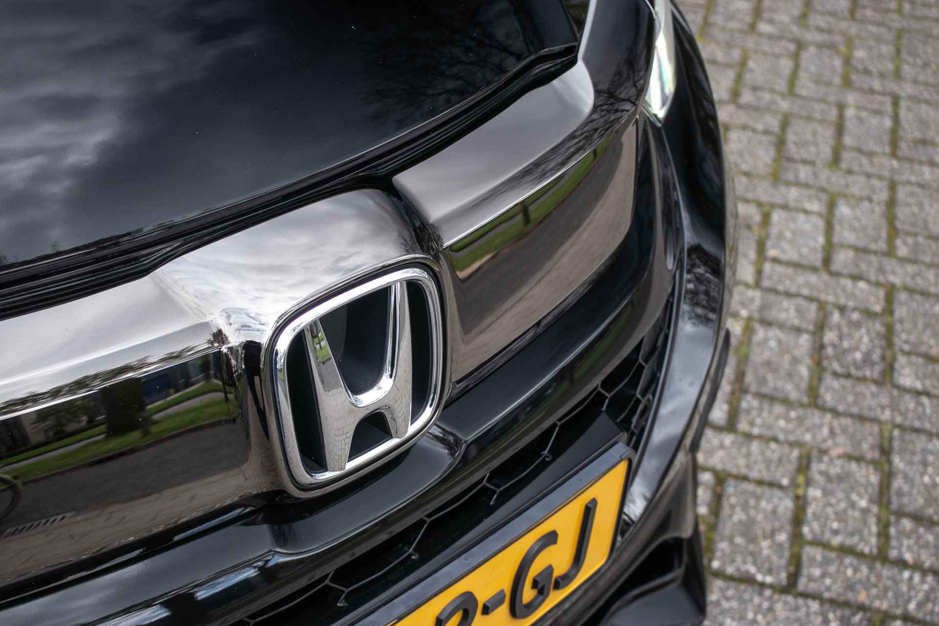 Honda HR-V 1.5 i-VTEC Turbo Sport Automaat - All in rijklaarprijs | Navigatie | Trekhaak | Dealer ond. | 12 mnd Bovag gar. - 28/43