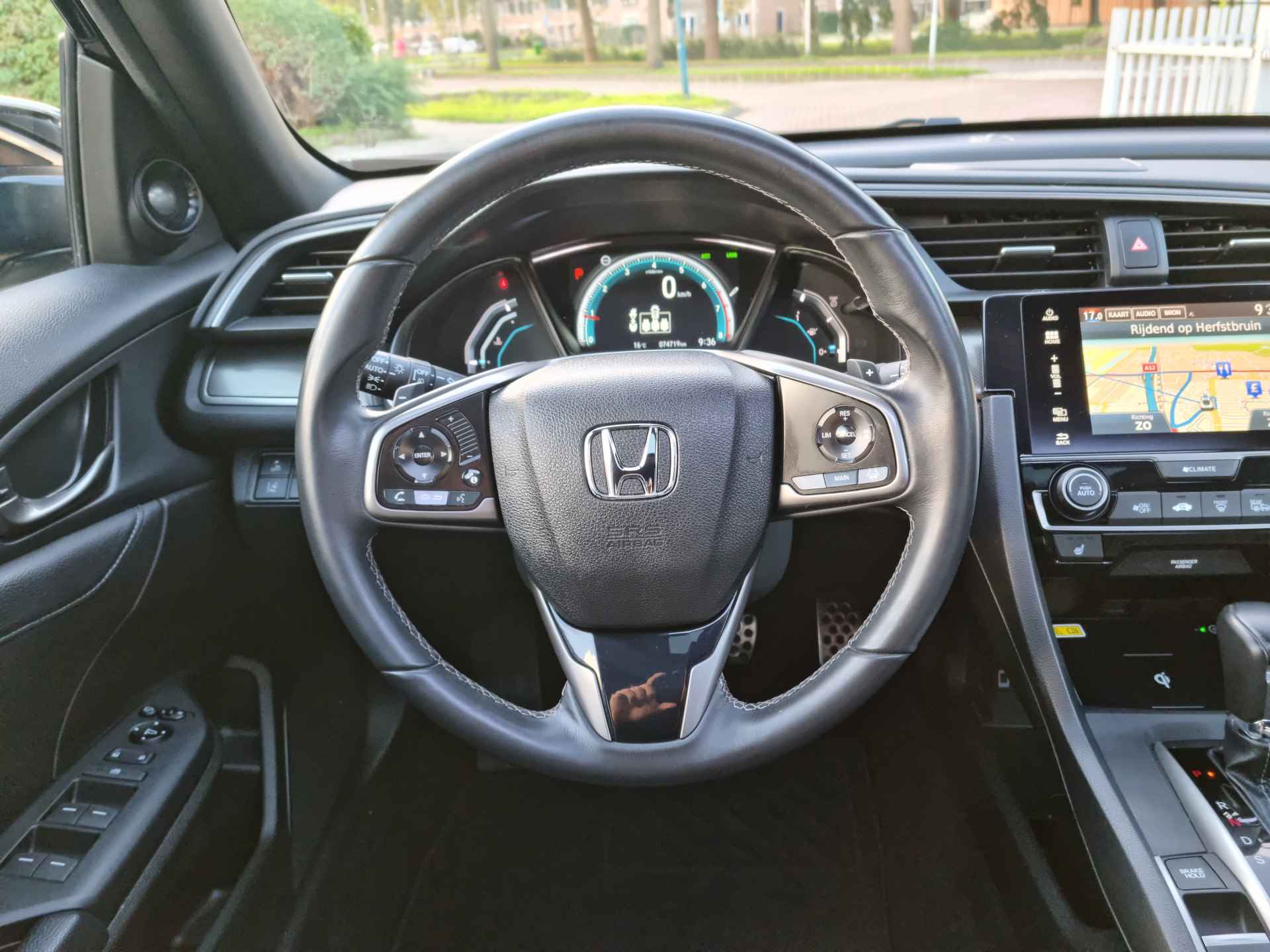 Honda Civic 1.5 i-VTEC Prestige Afneembare trekhaak | Stoelverwarming | Dode hoek sensoren |  , All-in Rijklaarprijs - 18/32